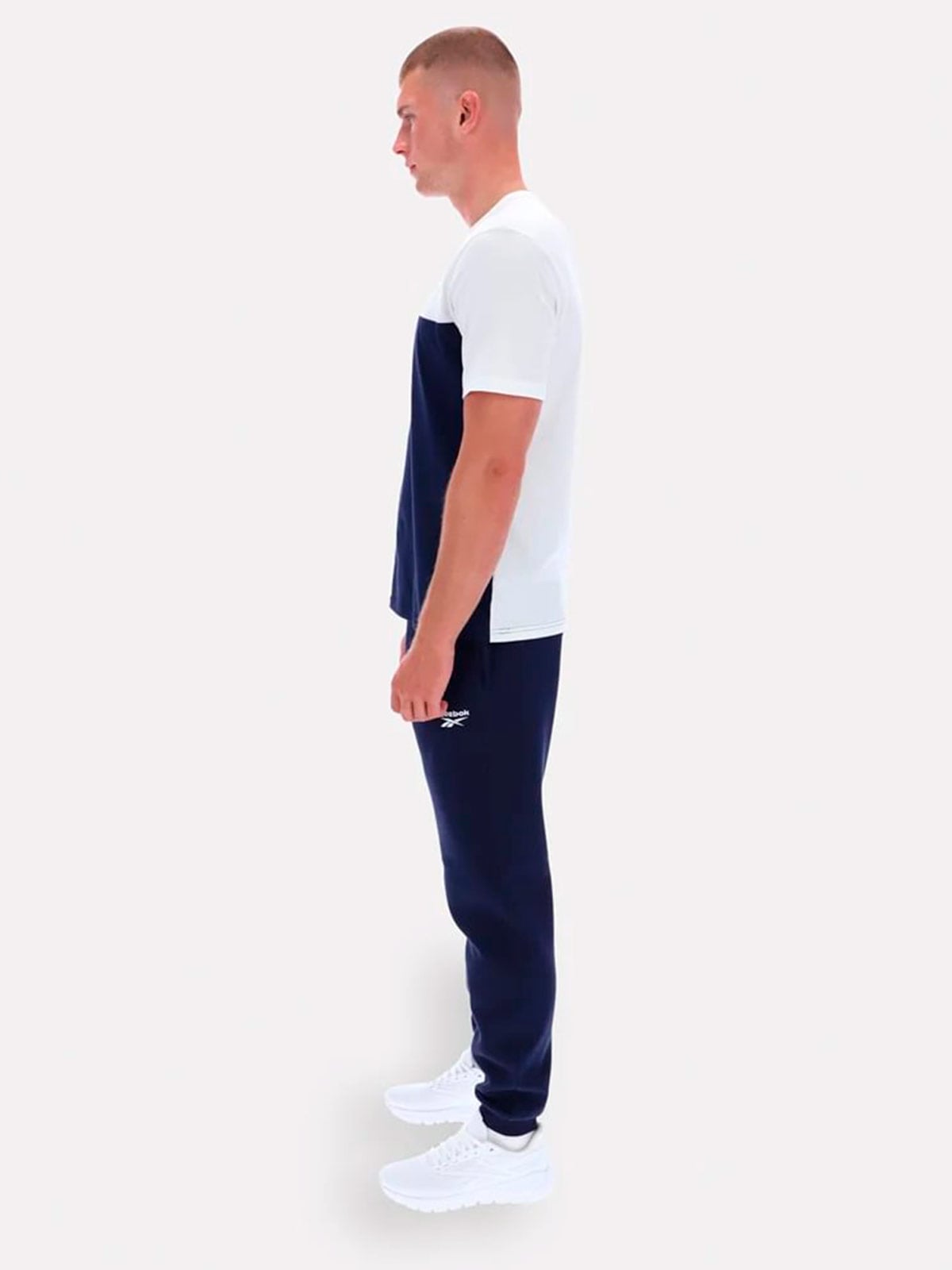 PANTALÓN DE BUZO ALGODÓN HOMBRE REEBOK ANDRE SMALL LOGO CUFFED - 2