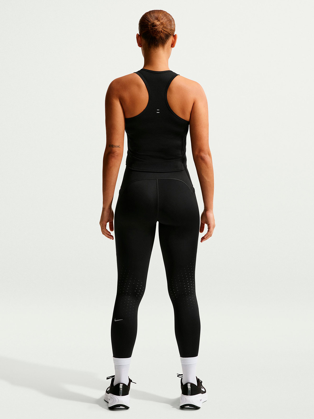 TOP DEPORTIVO MUJER NIKE TEMPO SWOOSH - 2