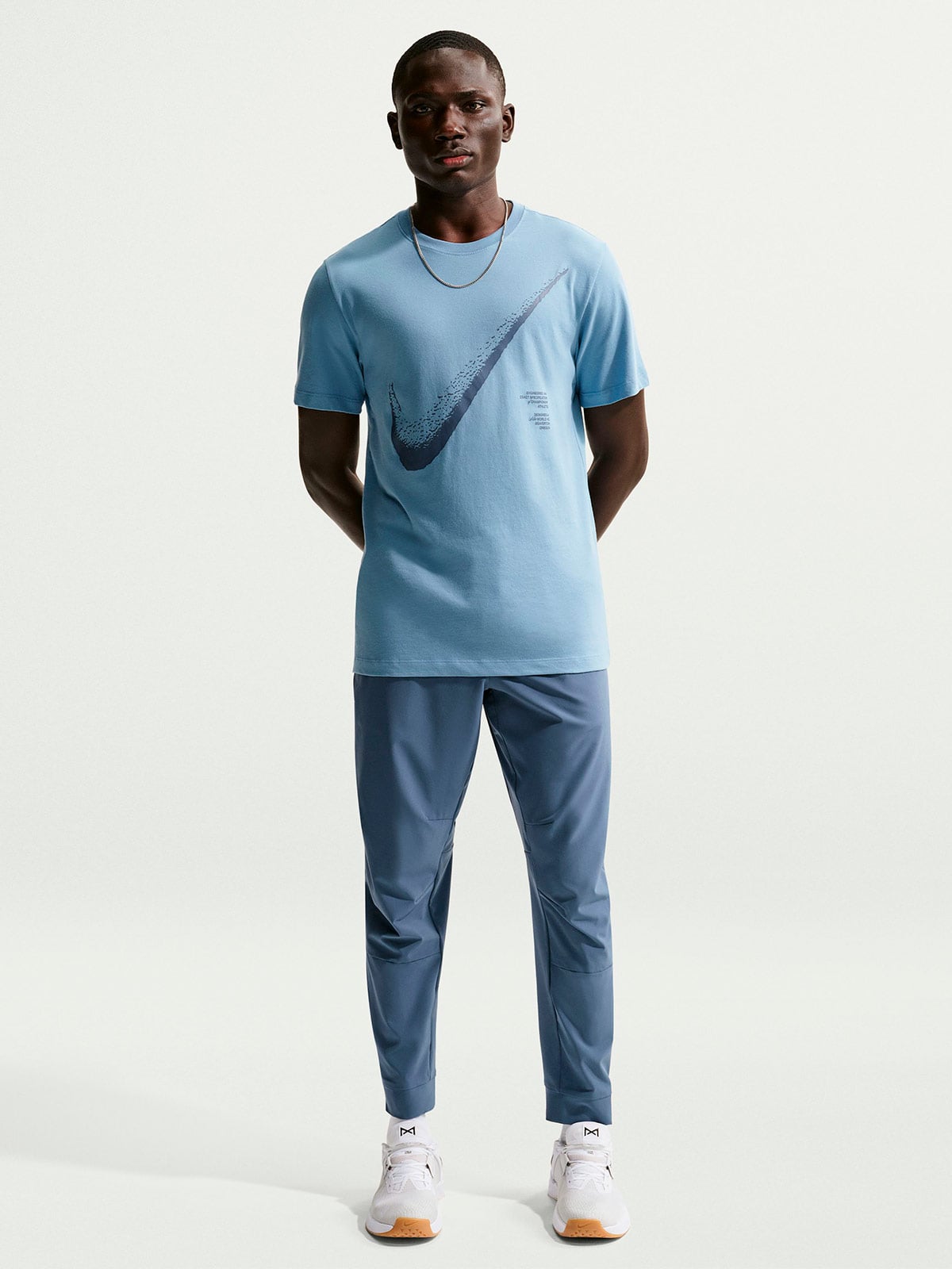 POLO DEPORTIVO HOMBRE NIKE CELESTE - 1