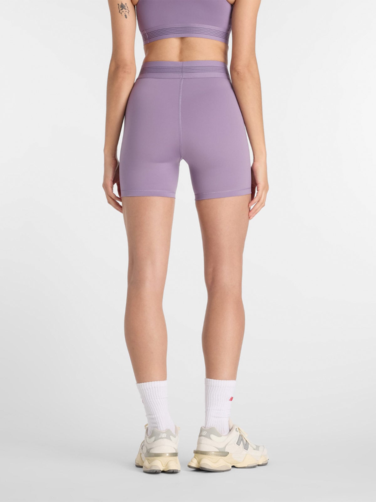 SHORT DEPORTIVO MUJER NEW BALANCE VIOLETA BIKER - 3
