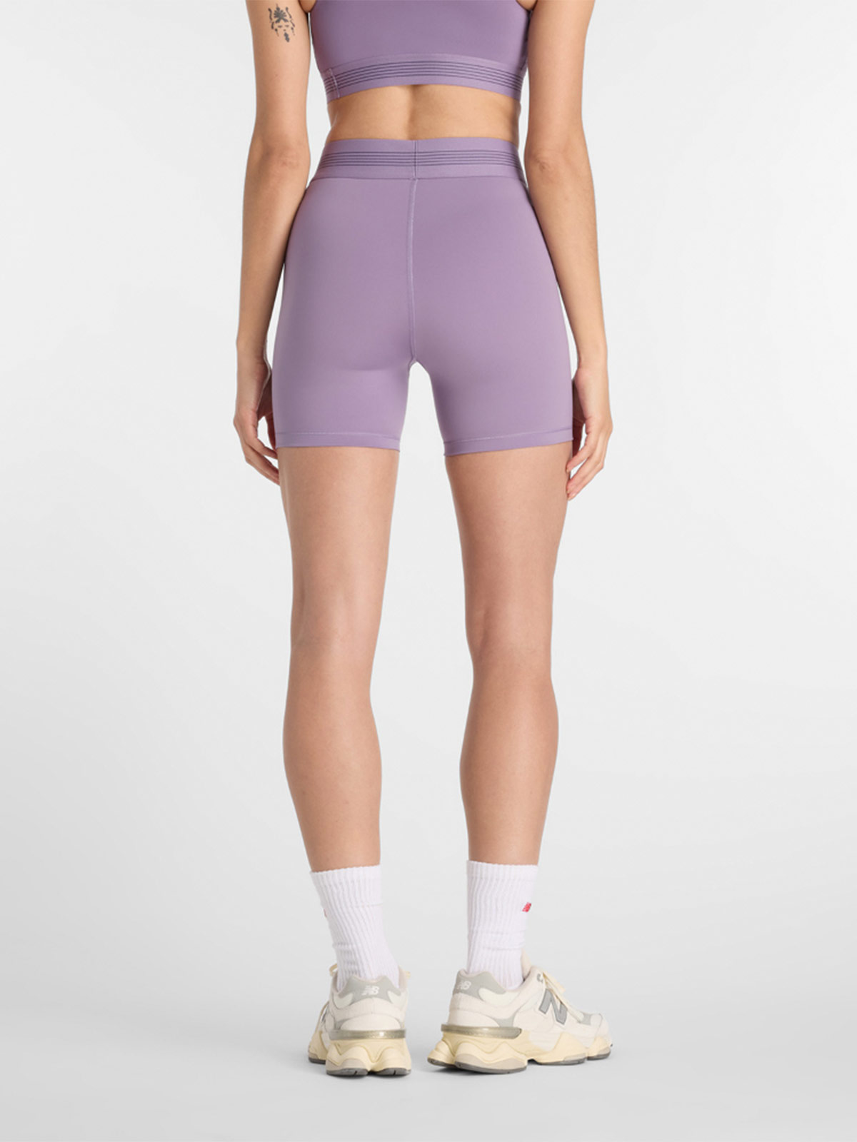 SHORT DEPORTIVO MUJER NEW BALANCE VIOLETA BIKER - 3