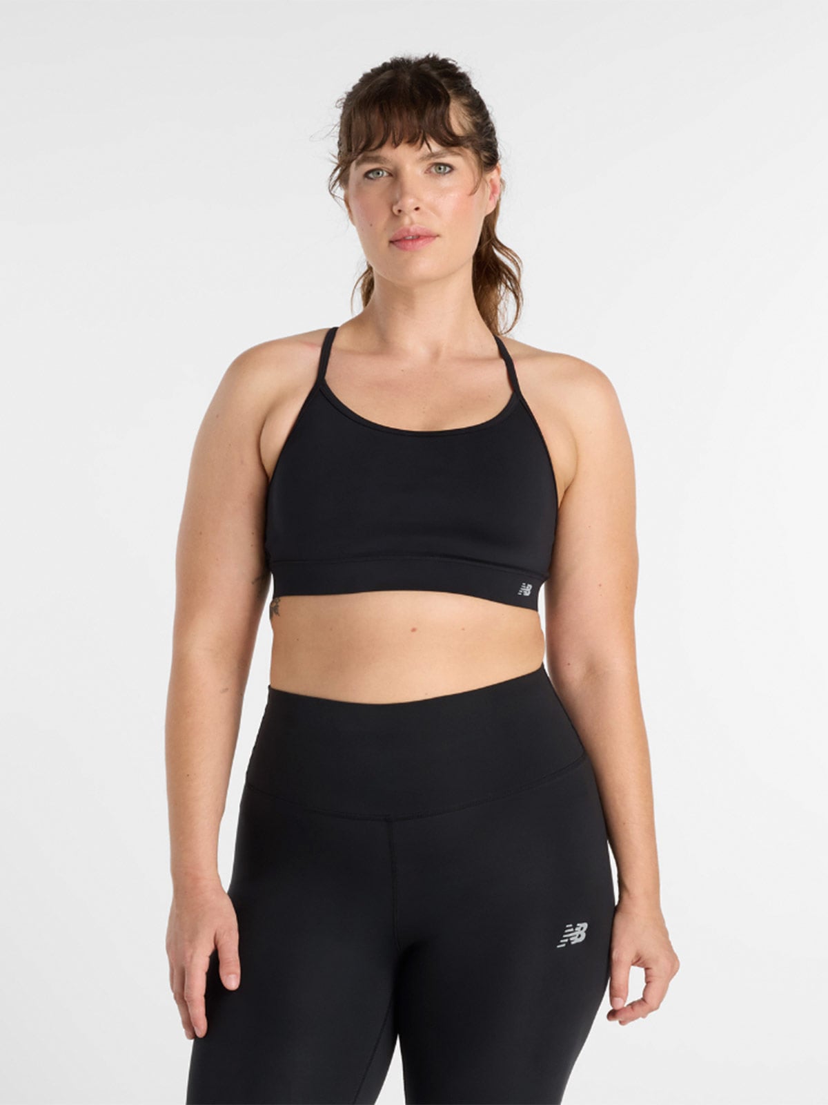 TOP DEPORTIVO MUJER NEW BALANCE NEGRO - 1