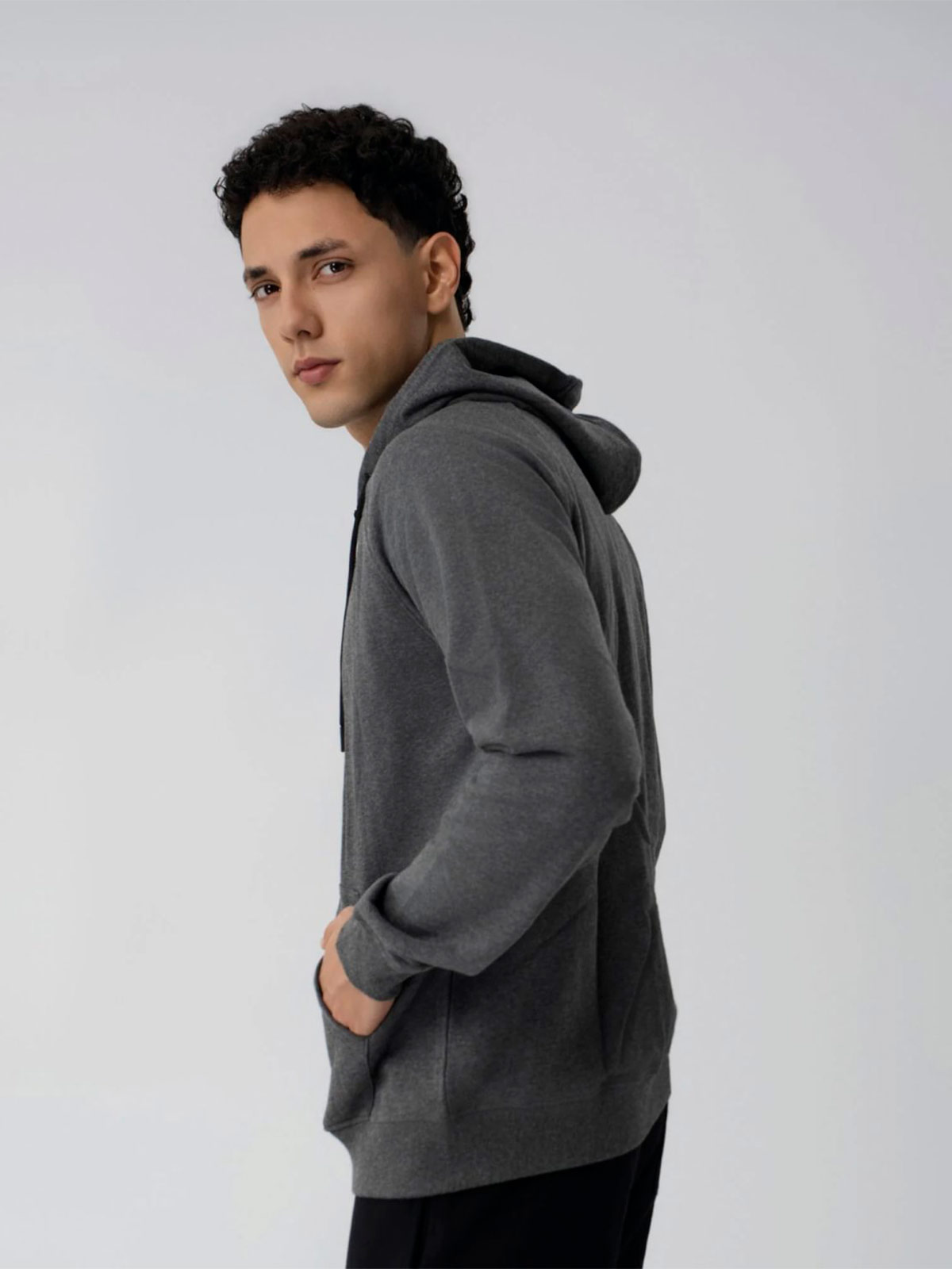 POLERA ALGODÓN HOMBRE REEBOK GRIS OSCURO TERRY HOODIE - 3