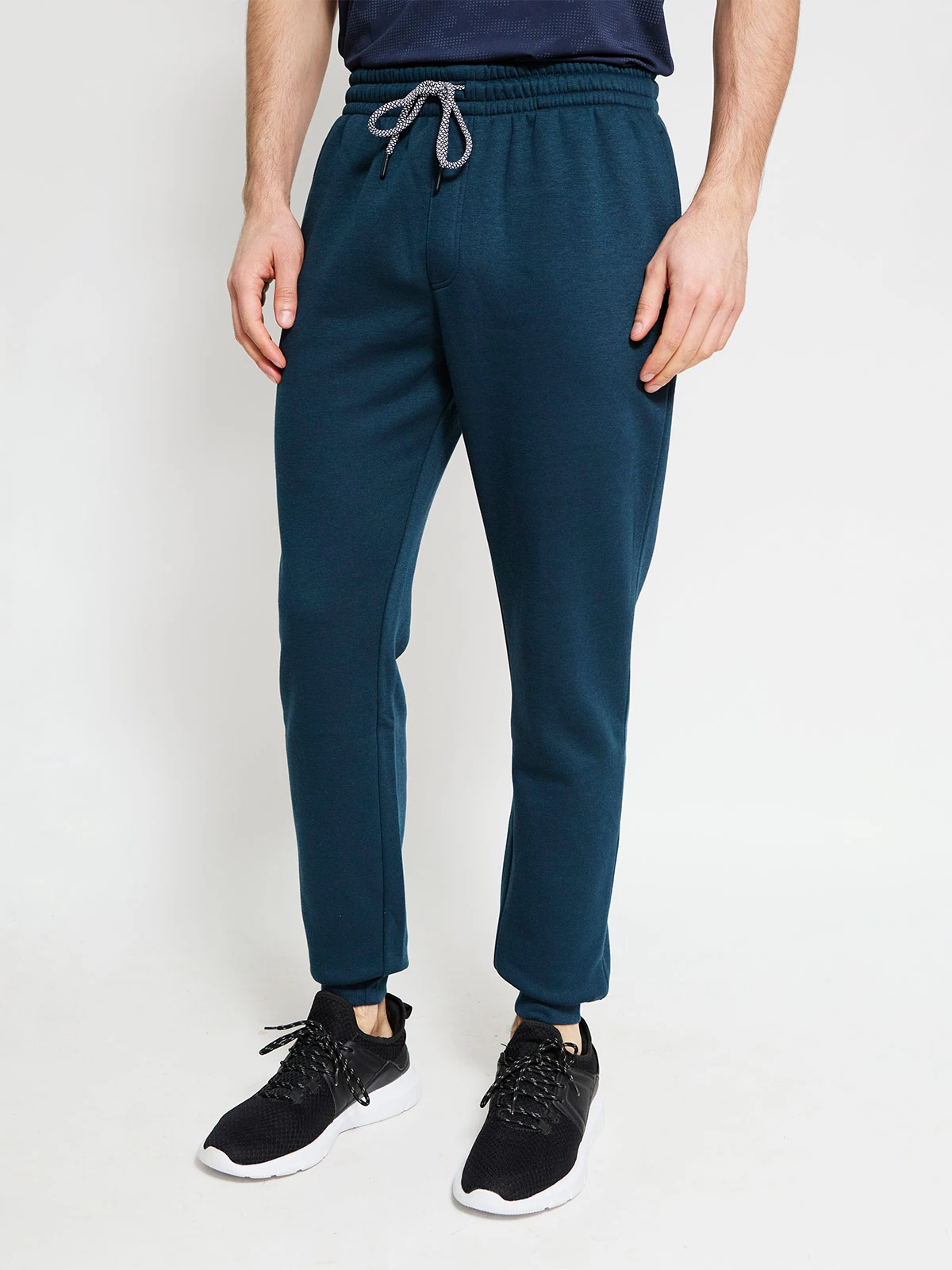 PANTALÓN DE BUZO HOMBRE REVUP PUÑO Q4 SS26 - 2