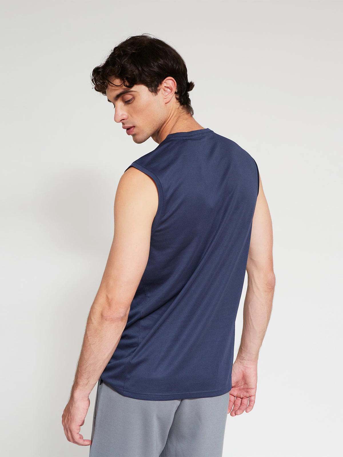 POLO SIN MANGAS HOMBRE REVUP - 2