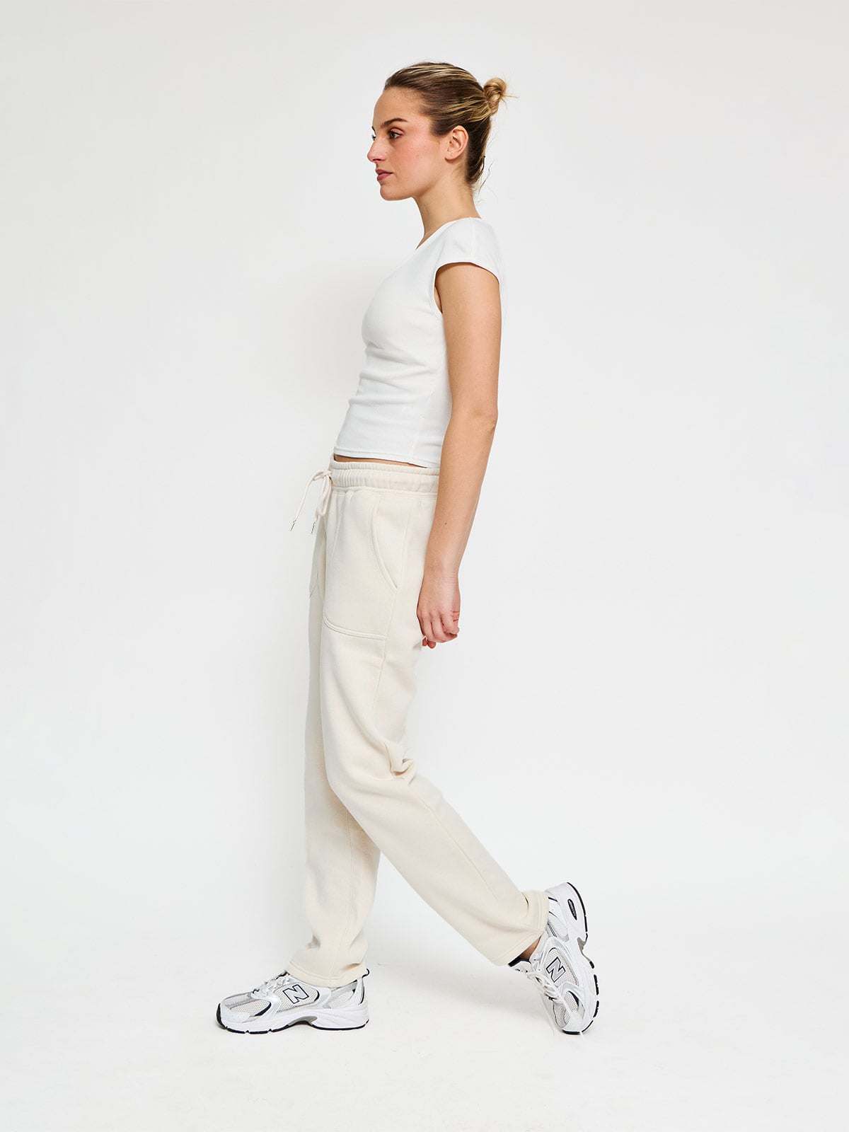 PANTALÓN BUZO MUJER REVUP REGULAR SS26 - 1