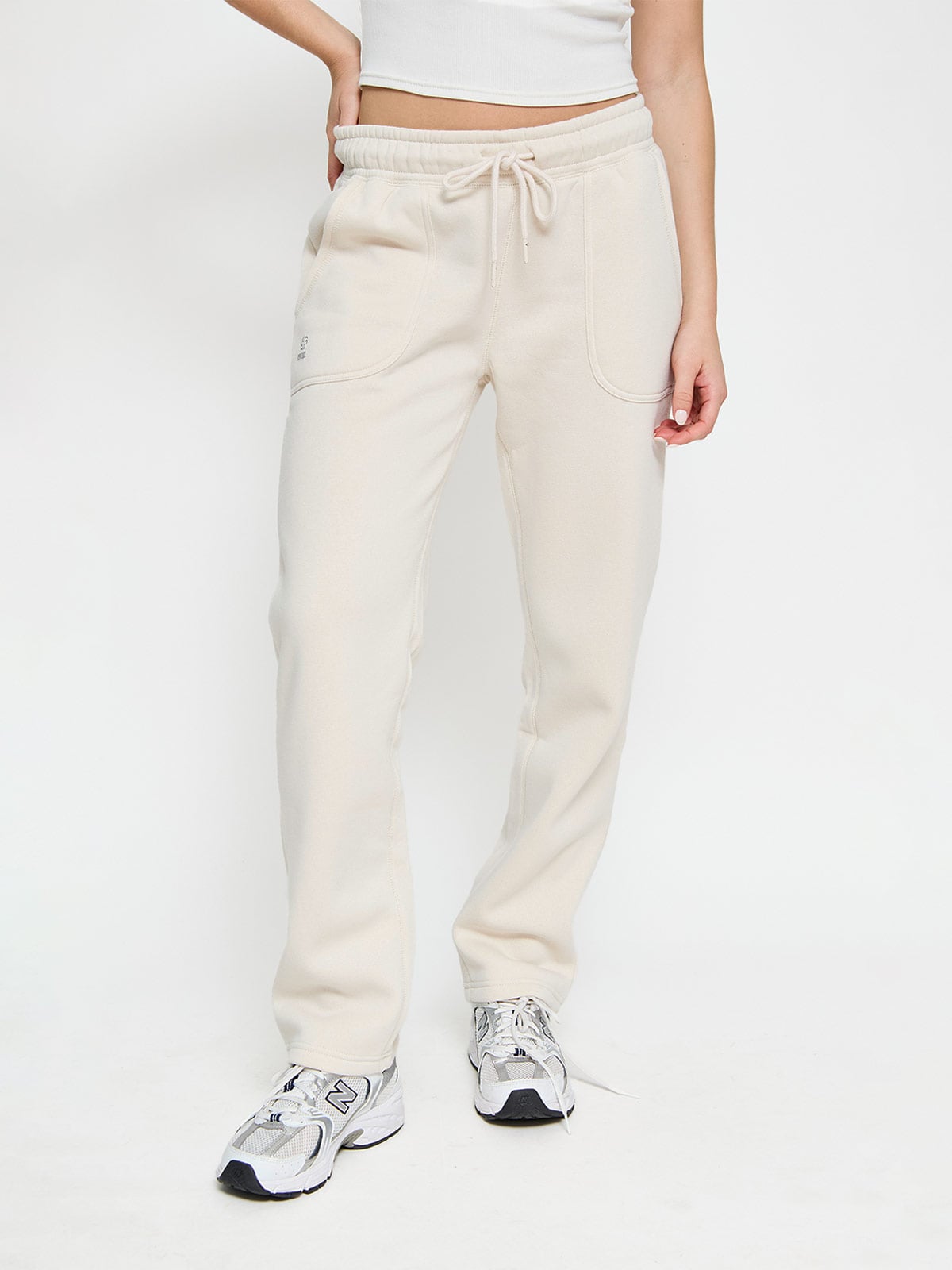 PANTALÓN BUZO MUJER REVUP REGULAR SS26 - 2