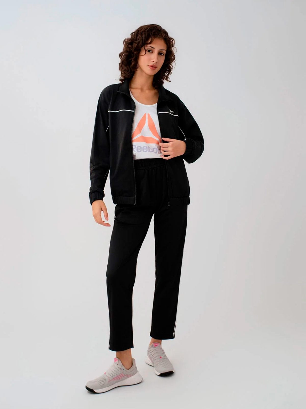 PANTALÓN BUZO ALGODÓN MUJER REEBOK NEGRO TRACKSUIT - 1