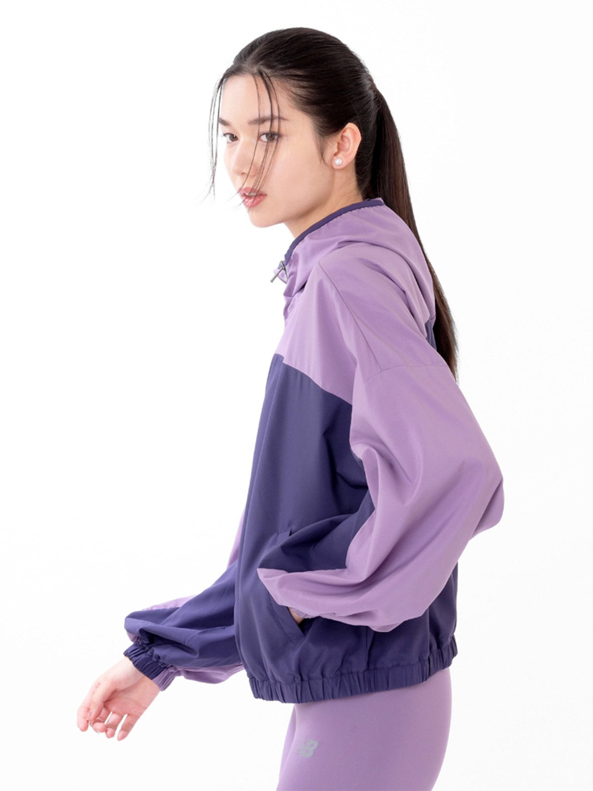 CASACA MUJER NEW BALANCE MORADO - 2