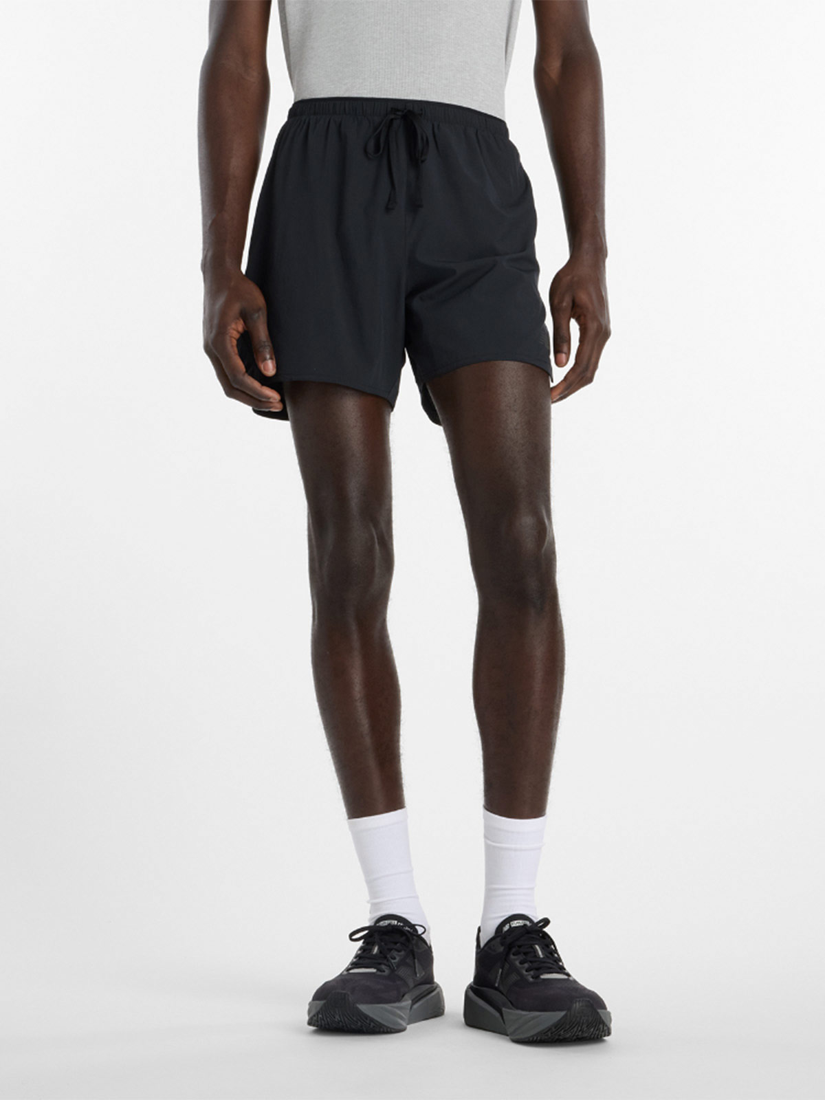 SHORT HOMBRE NEW BALANCE NEGRO - 1