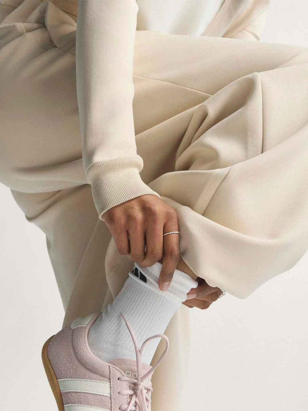 PANTALÓN MUJER ADIDAS SOFT LUX - 4