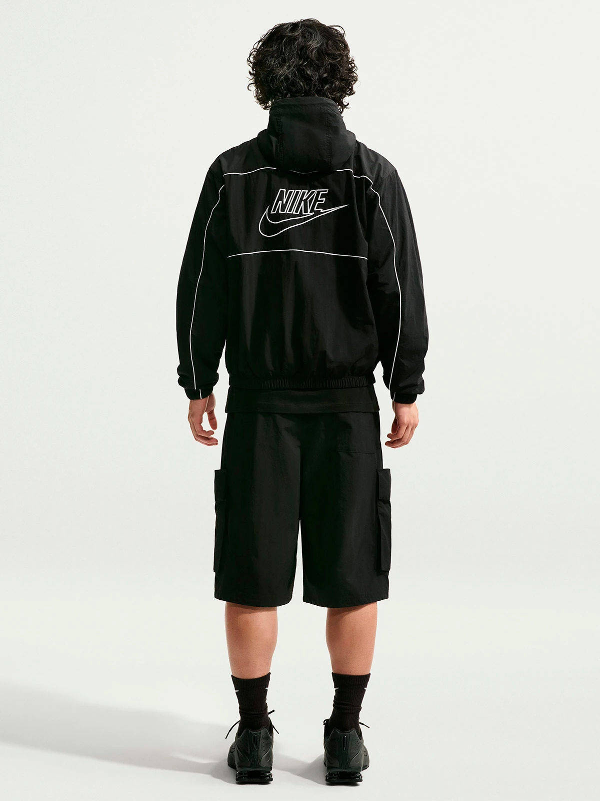 CASACA DEPORTIVA HOMBRE NIKE NEGRO CLUB ATHLETE - 2
