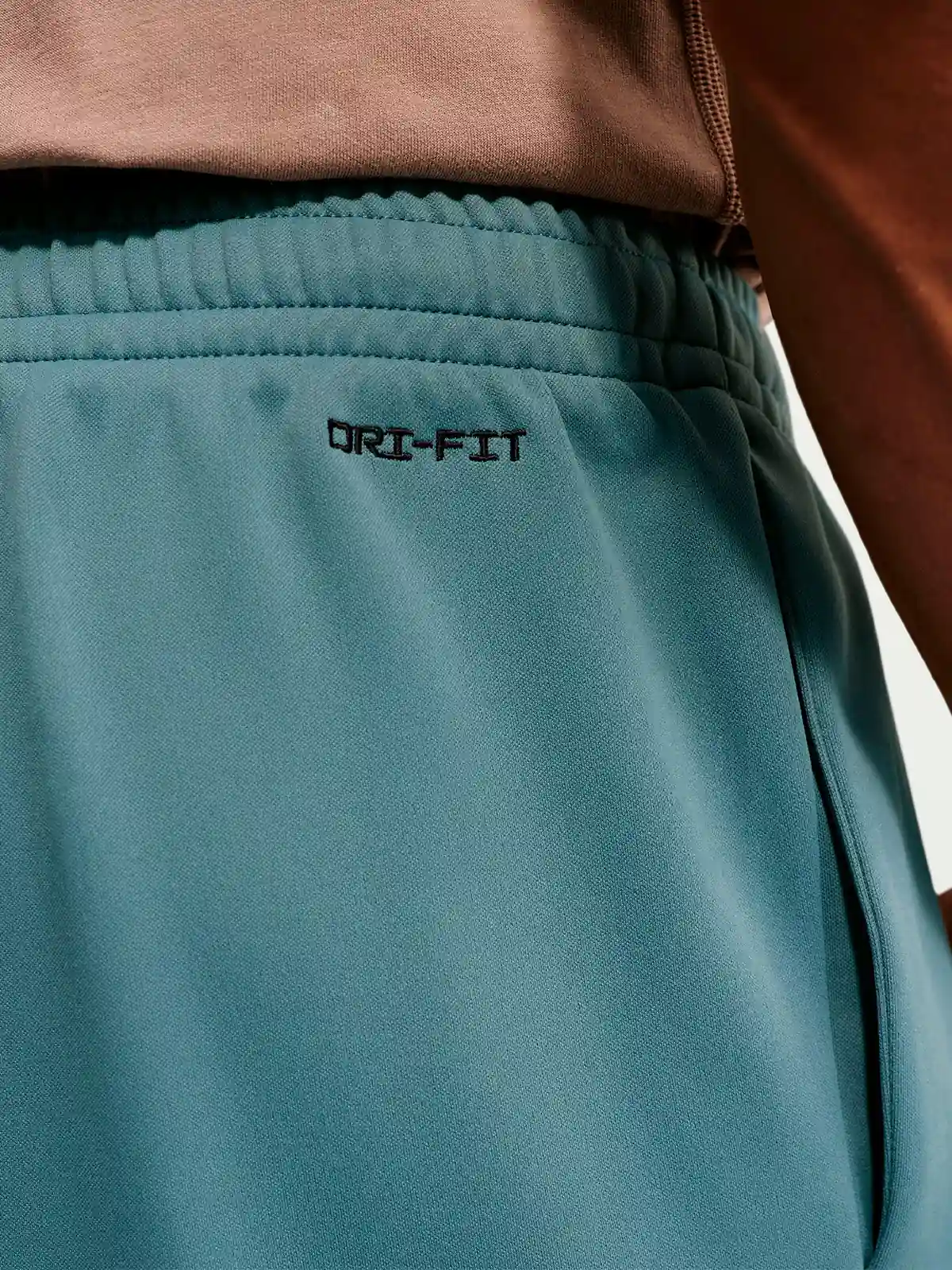 PANTALÓN BUZO HOMBRE NIKE VERDE JOGGER - 5