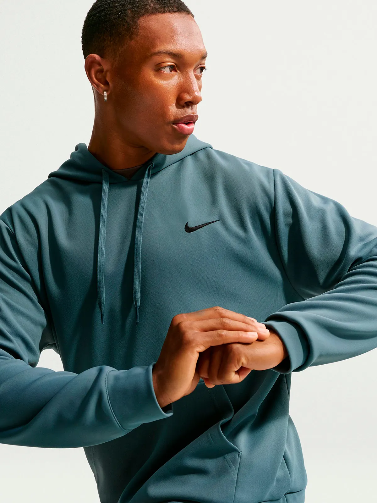 POLERA HOMBRE NIKE VERDE HYVERSE - 4