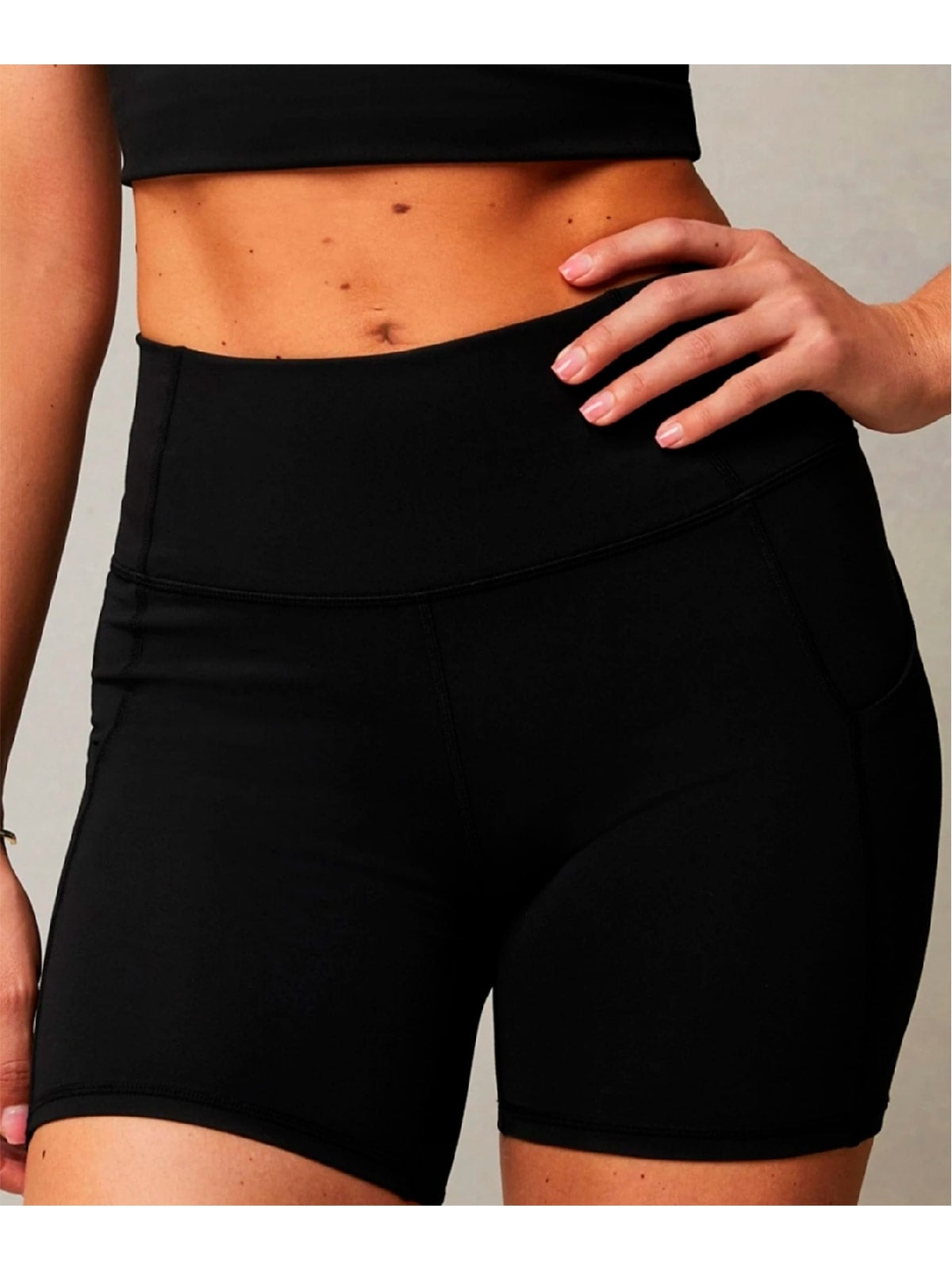 SHORT MUJER FABLETICS NEGRO OASIS HIGH-WAISTED - 1