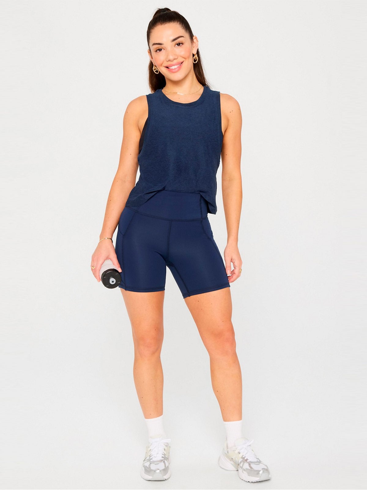 SHORT MUJER FABLETICS AZUL OASIS HIGH-WAISTED - 3