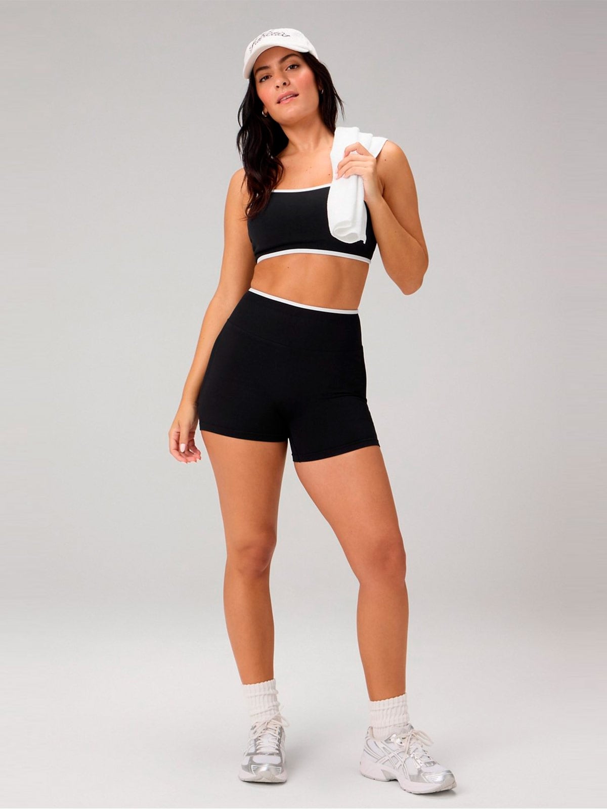 SHORT MUJER FABLETICS NEGRO SEAMLESS SCRUNCH - 4