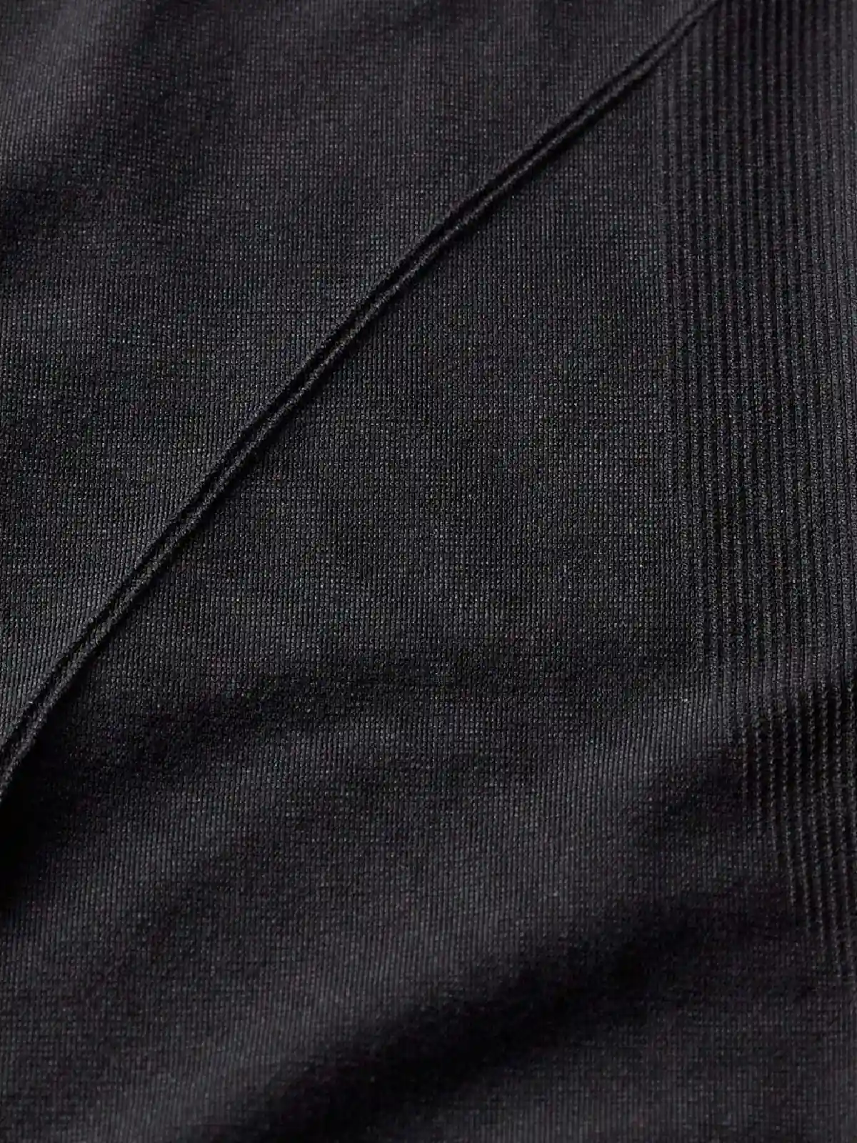 POLO MUJER FABLETICS NEGRO FEATHER TECH - 4
