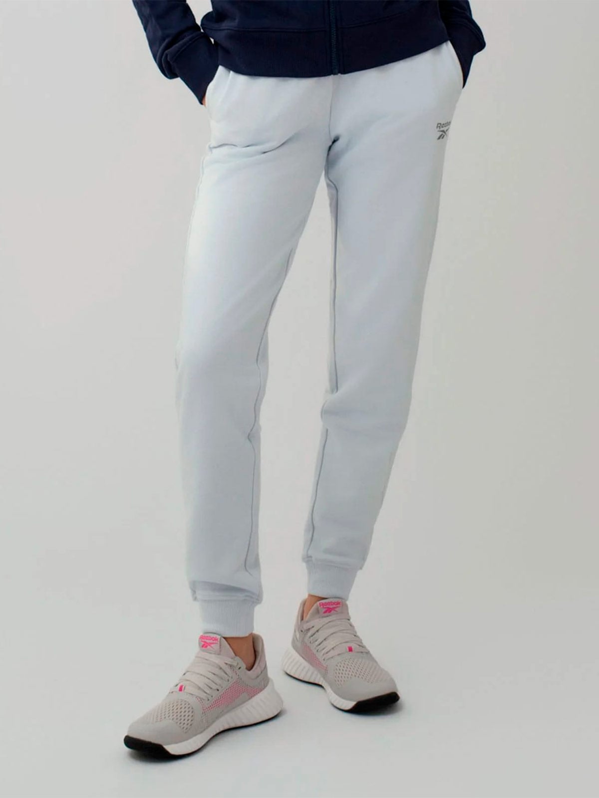 PANTALÓN BUZO ALGODÓN MUJER REEBOK GRIS CUFF - 2