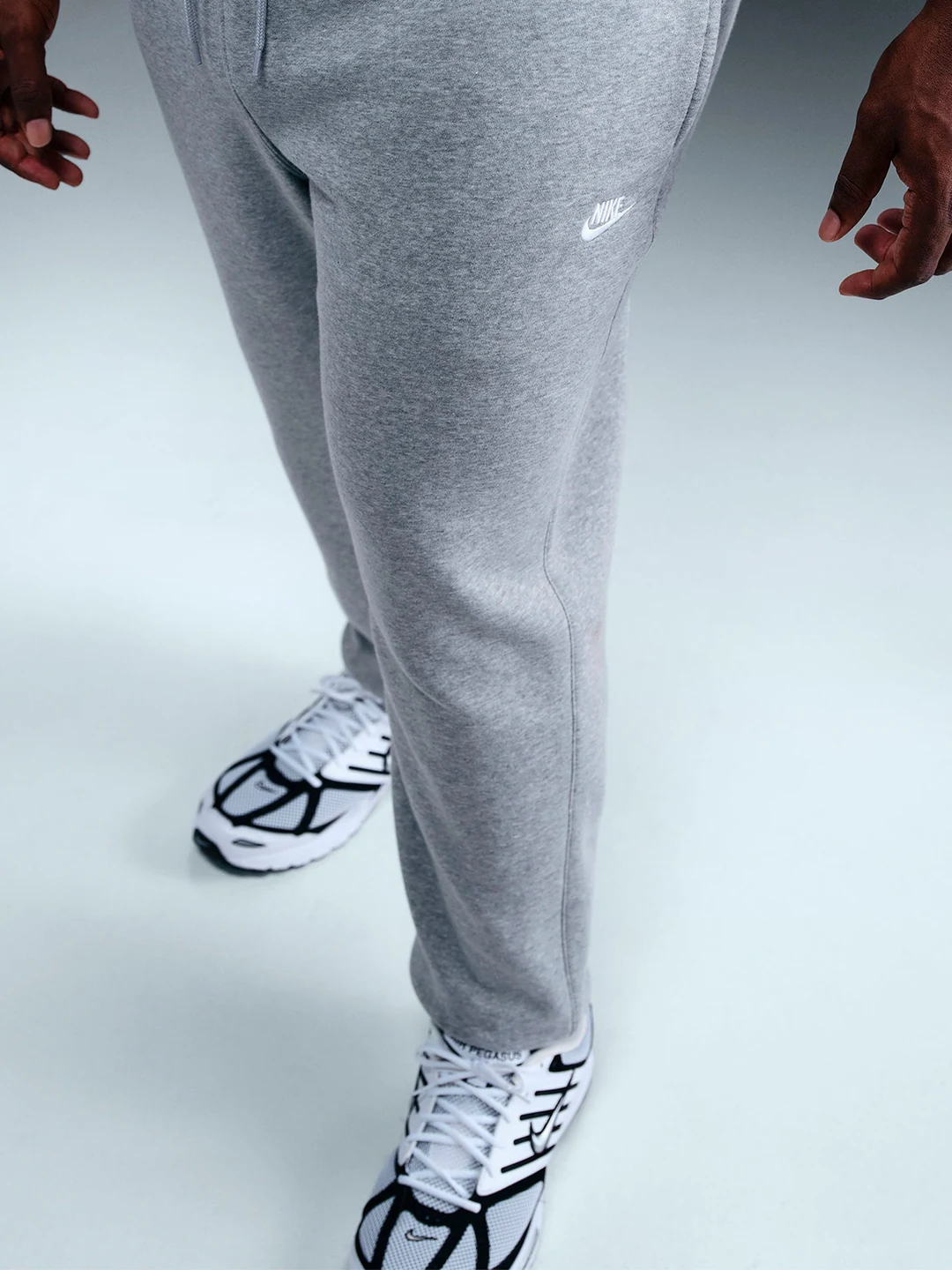 PANTALÓN BUZO JOGGER HOMBRE NIKE GRIS CLUB BB - 2