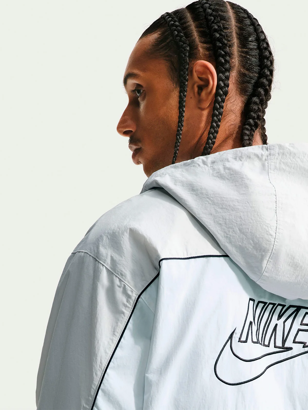 CASACA DEPORTIVA HOMBRE NIKE GRIS CLUB ATHLETE - 4