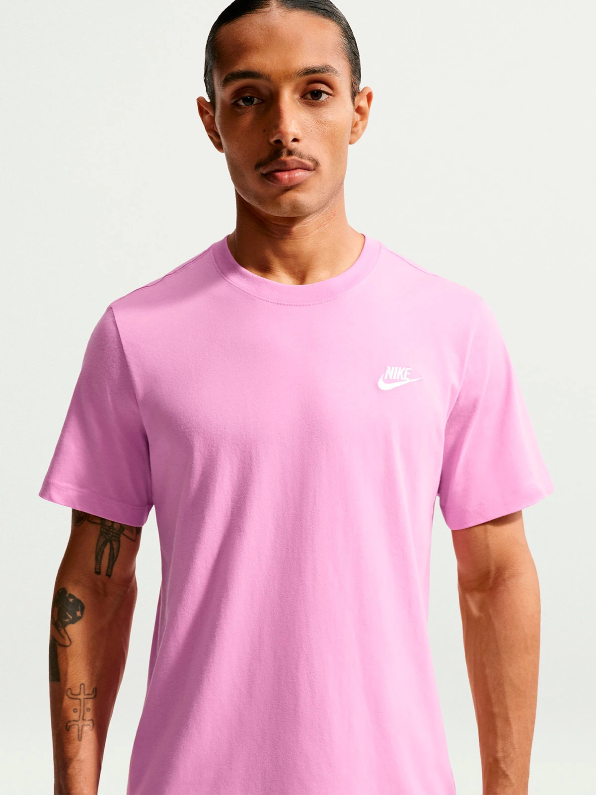 CAMISETA DEPORTIVA HOMBRE NIKE VIOLETA SPORTSWEAR CLUB - 4