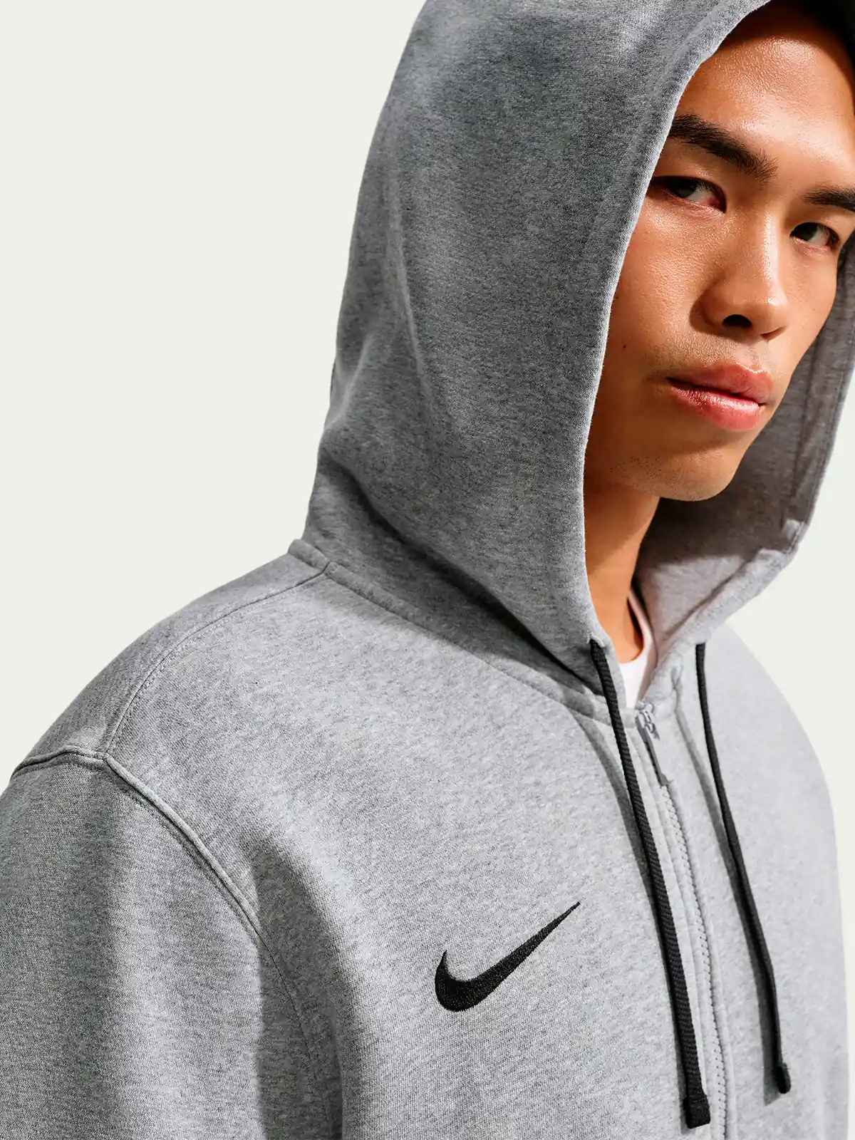 POLERA DEPORTIVA HOMBRE NIKE GRIS PARK - 1