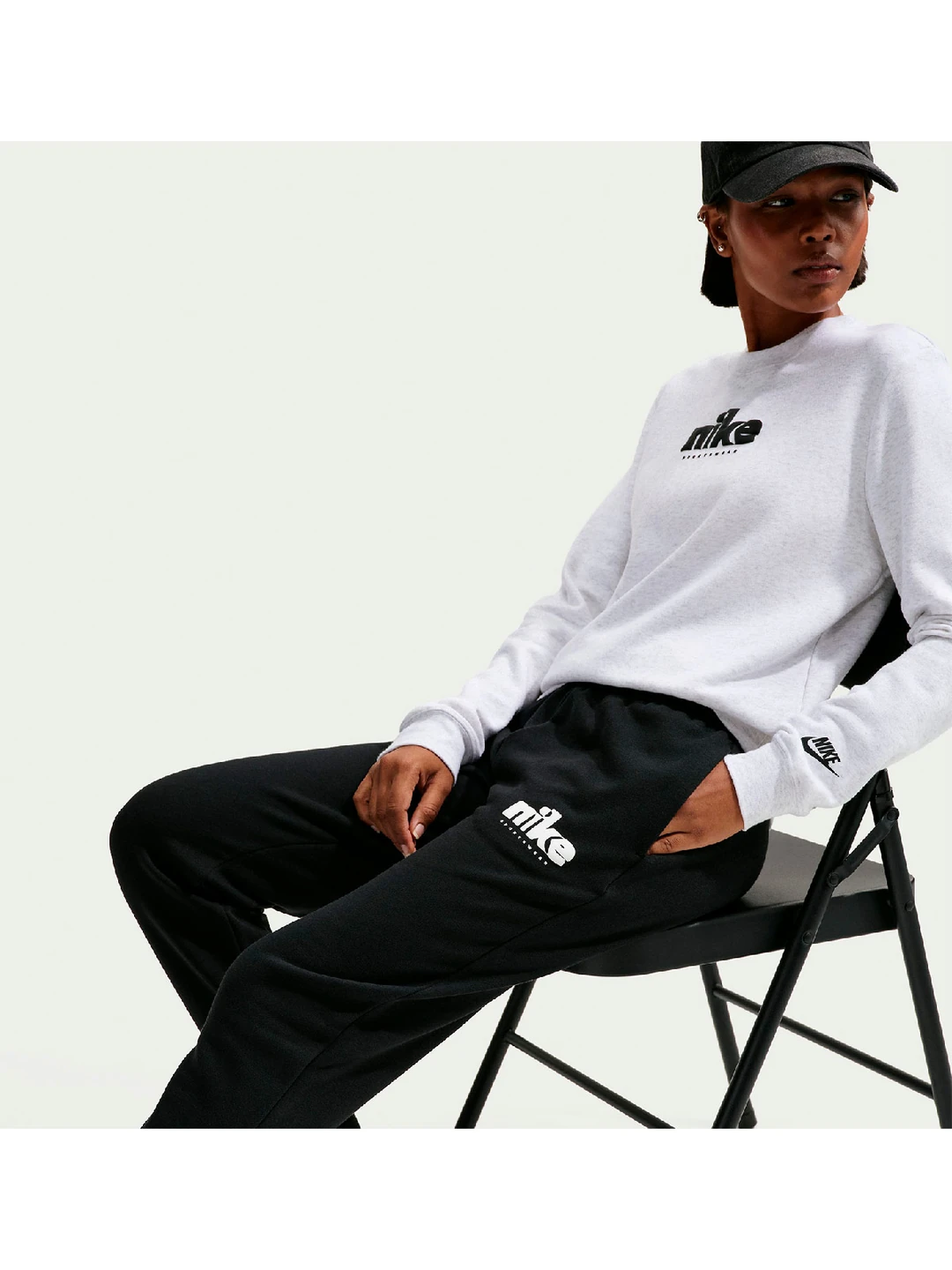 PANTALÓN BUZO MUJER NIKE NEGRO CLUB - 1
