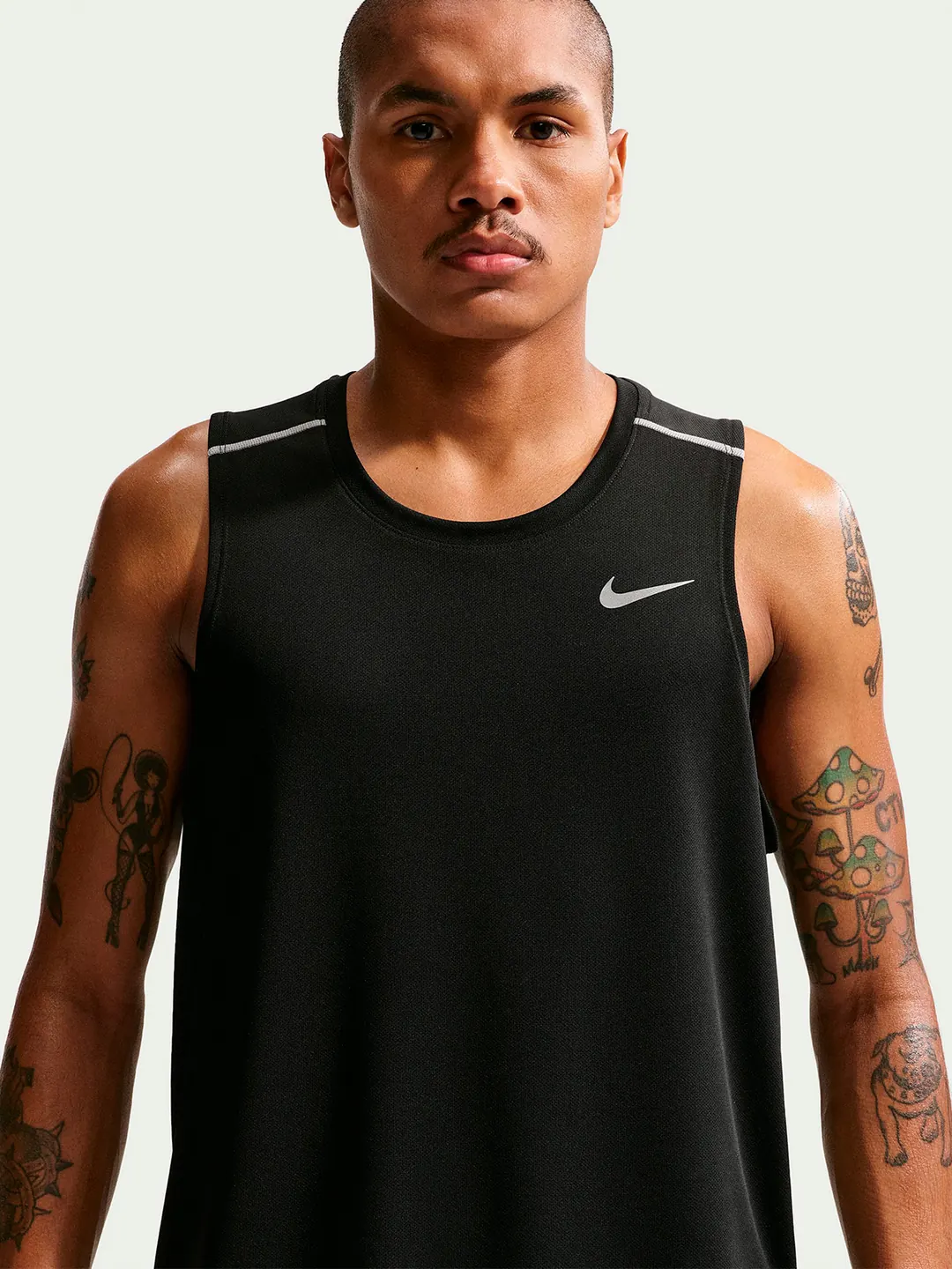 POLO DEPORTIVO HOMBRE NIKE NEGRO MILER TANK - 4