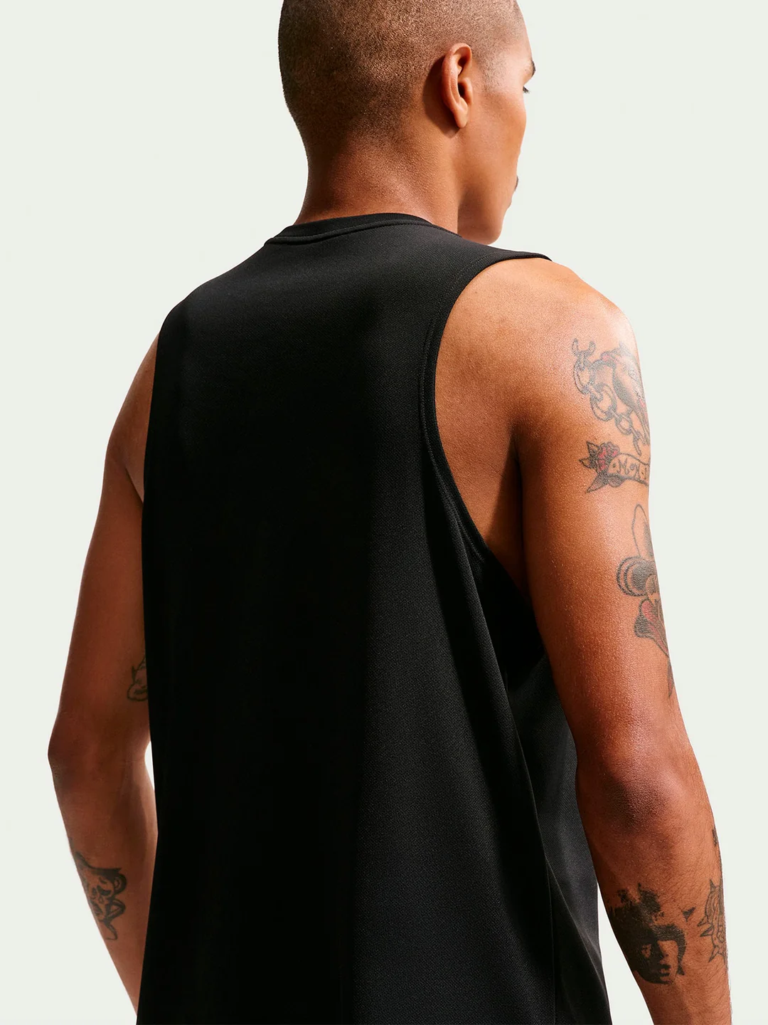 POLO DEPORTIVO HOMBRE NIKE NEGRO MILER TANK - 5