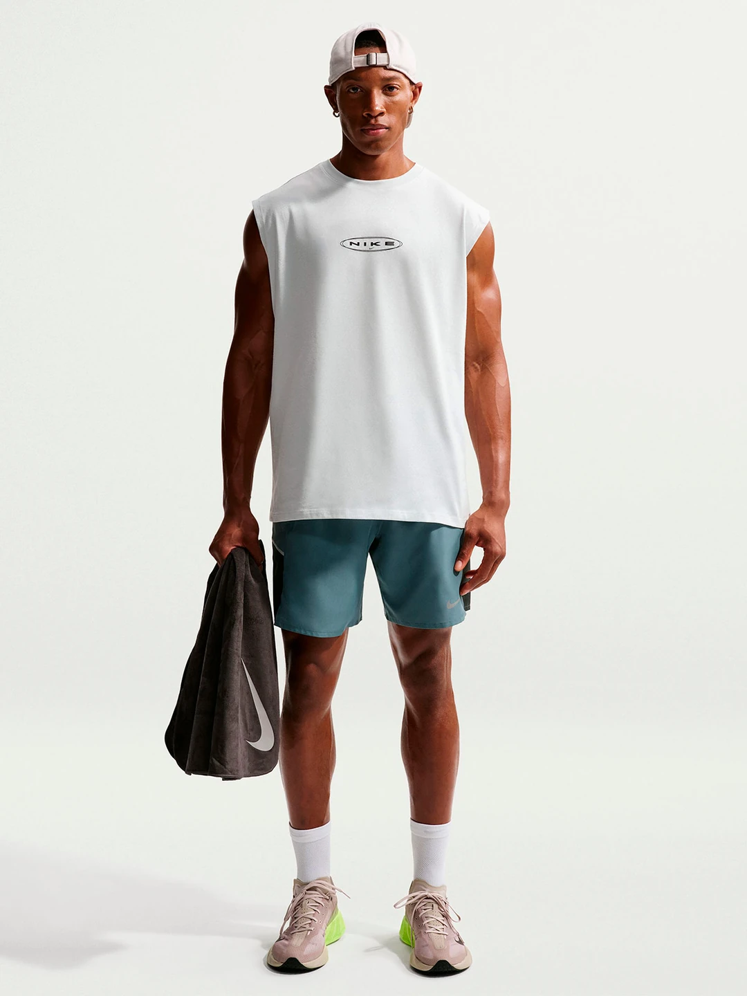 SHORT DEPORTIVO HOMBRE HOMBRE NIKE VERDE MILER - 1