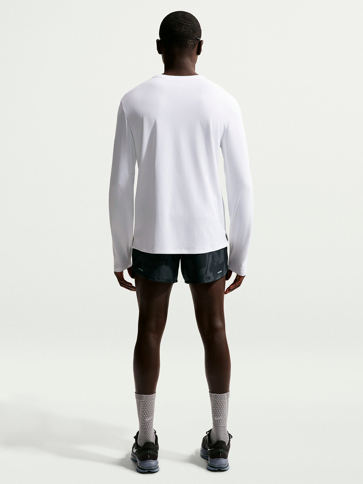 POLO DEPORTIVO MANGA LARGA HOMBRE NIKE BLANCO UV MILER - 2