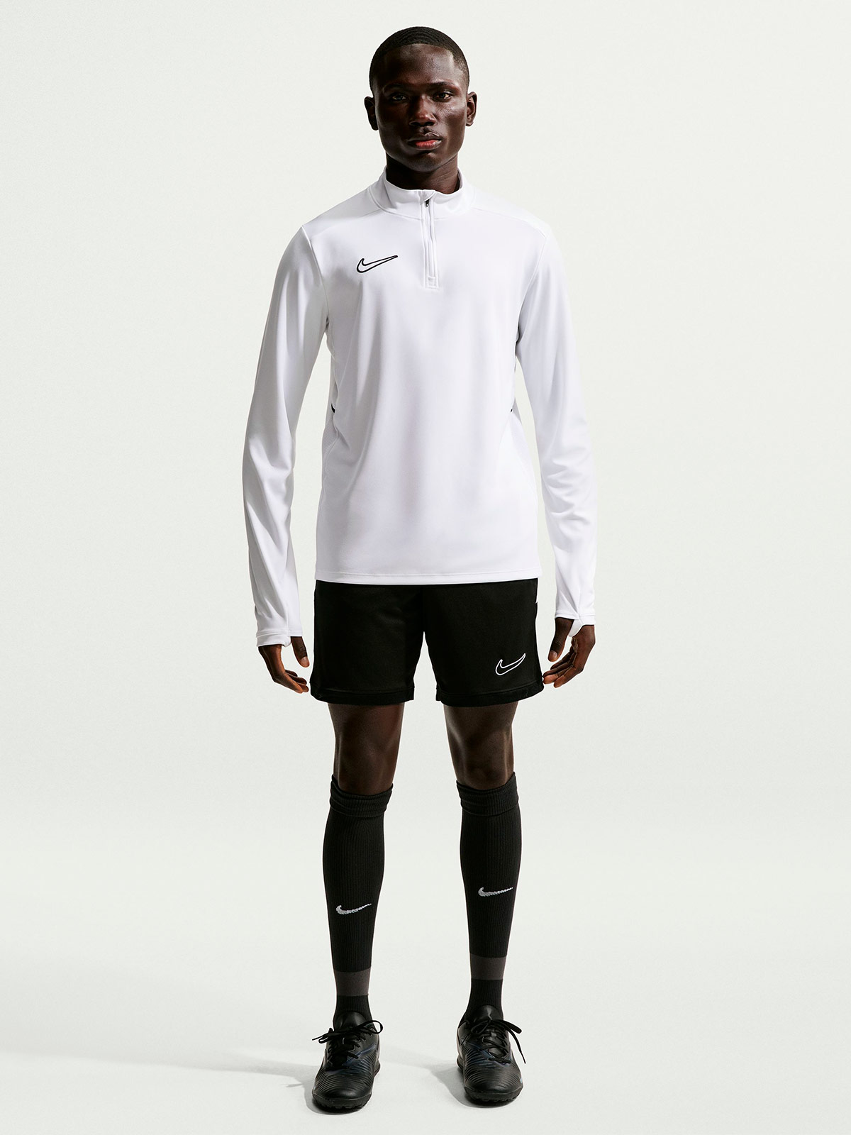 SHORT DEPORTIVO HOMBRE NIKE NEGRO - 1