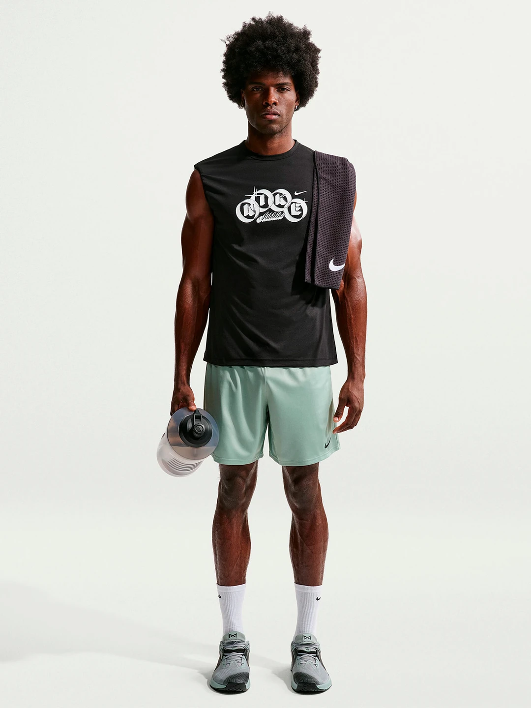 SHORT DEPORTIVO HOMBRE NIKE VERDE TOTALITY - 1