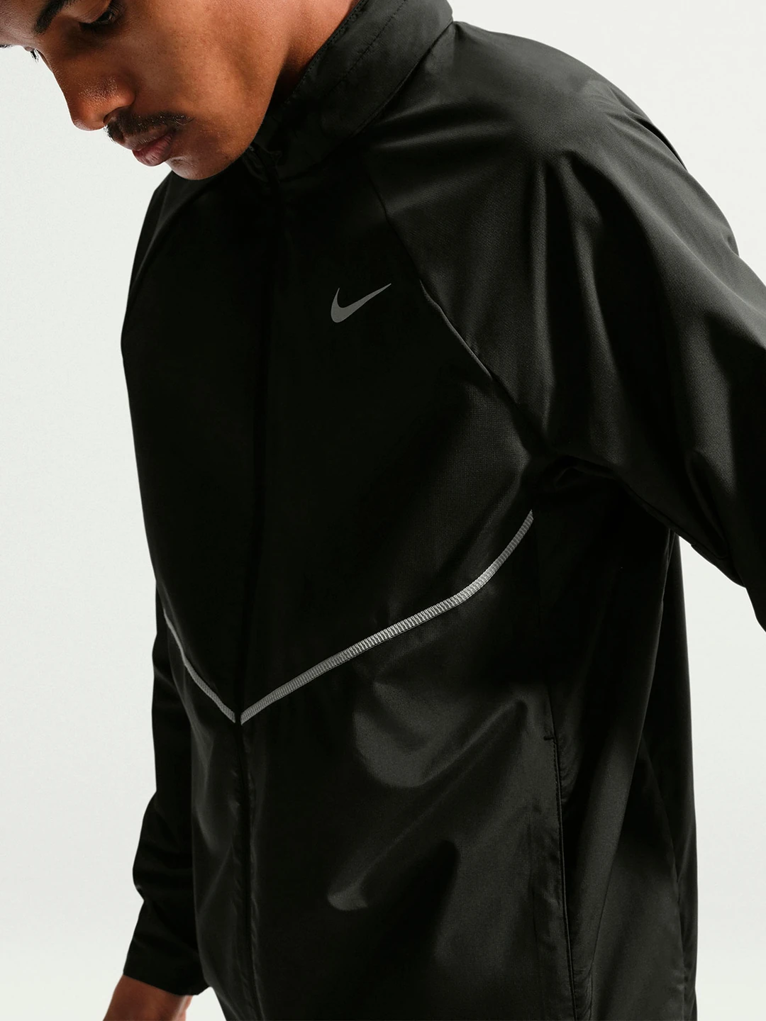 CASACA DEPORTIVA HOMBRE NIKE NEGRO MILER - 5