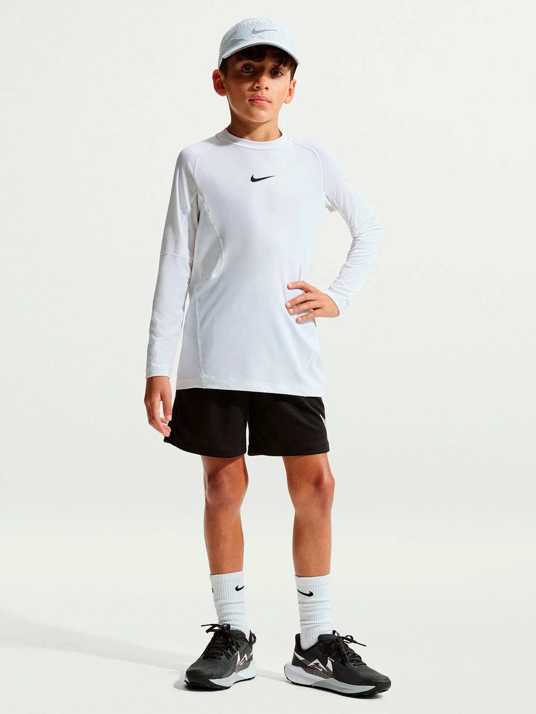 SHORT DEPORTIVO NIÑO NIKE NEGRO MULTI - 1
