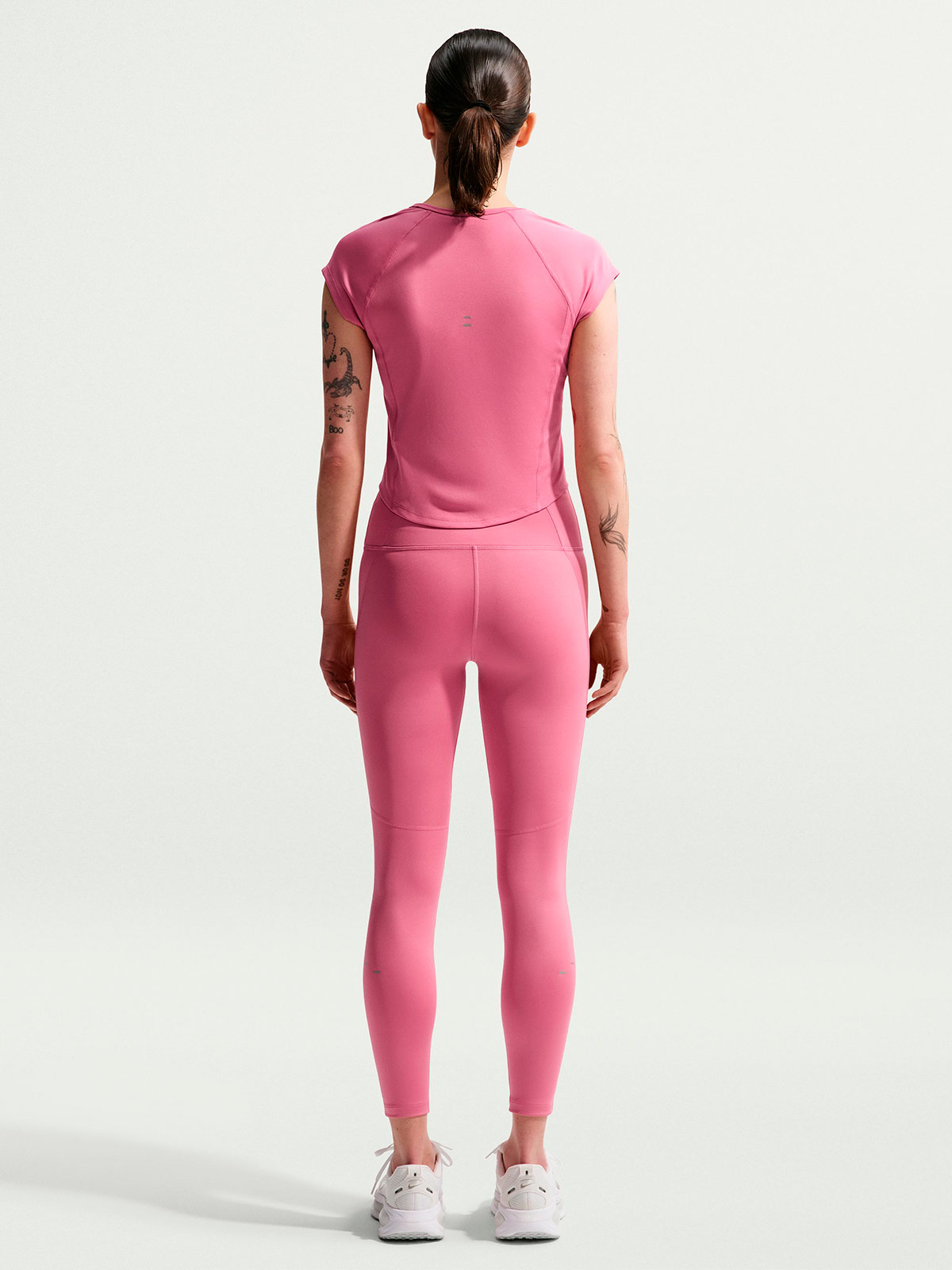 CAMISETA DEPORTIVA MUJER NIKE ROSADO SWOOSH RUN - 2
