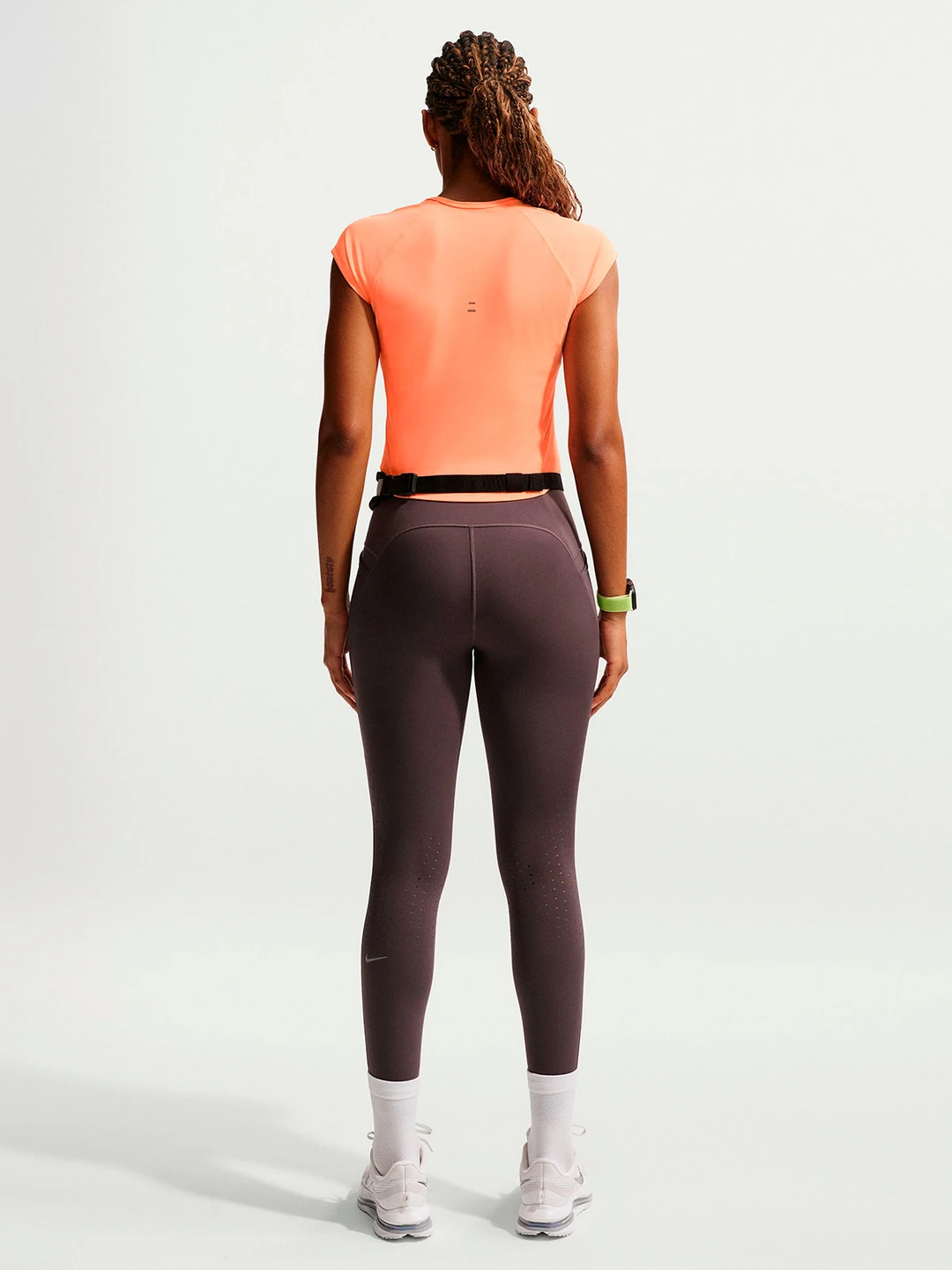 CAMISETA DEPORTIVA MUJER NIKE NARANJA SWOOSH RUN - 2
