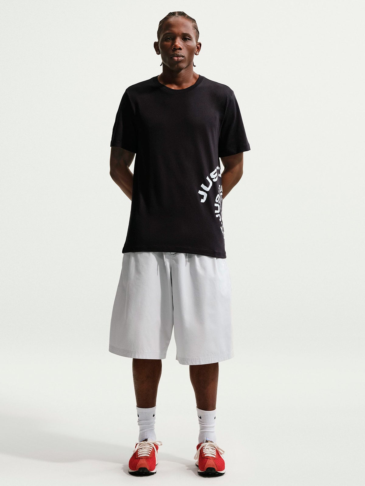 CAMISETA DEPORTIVA HOMBRE NIKE NEGRO SPORTSWEAR - 1