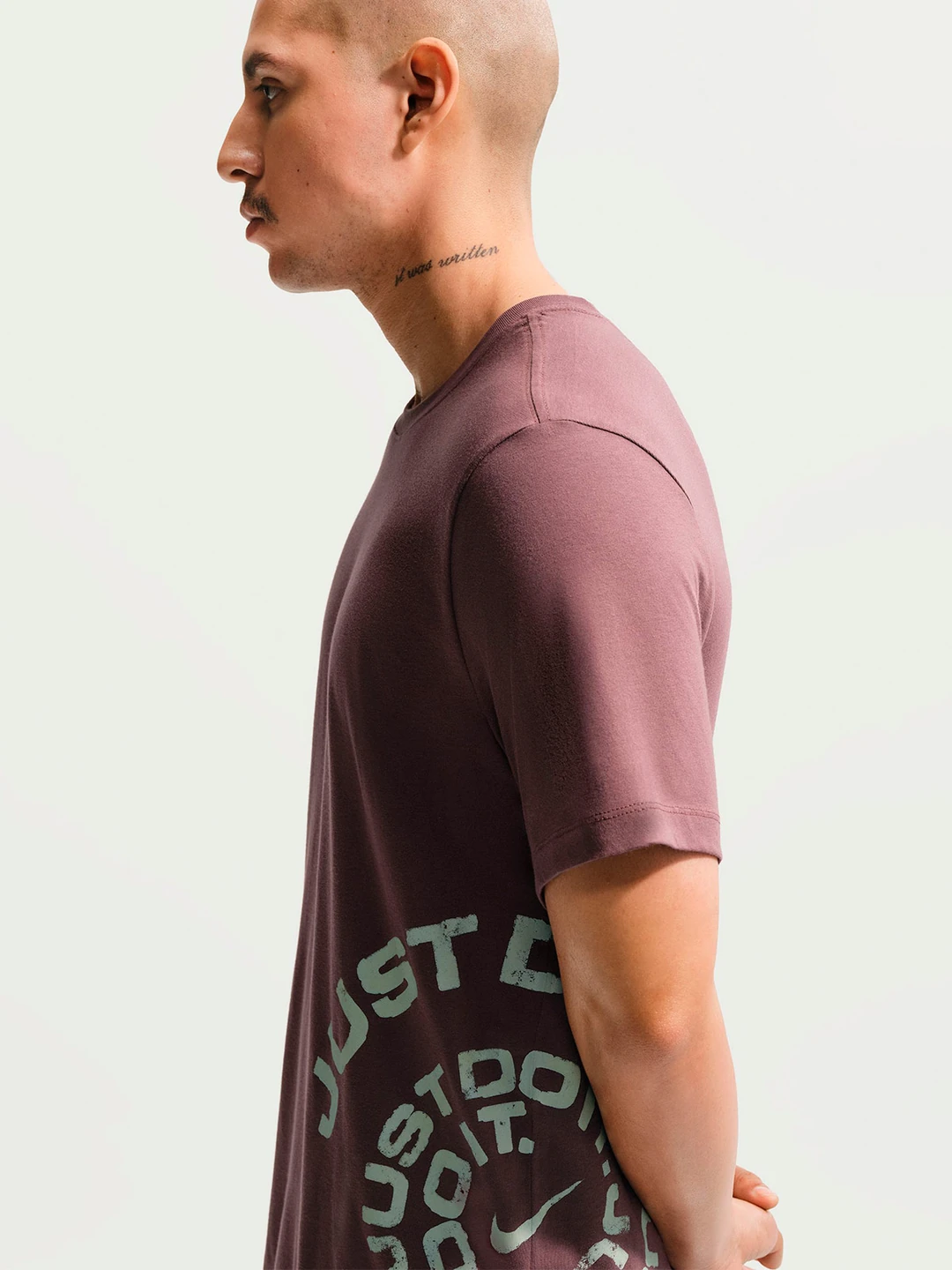 CAMISETA DEPORTIVA HOMBRE NIKE MORADO SPORTSWEAR - 3