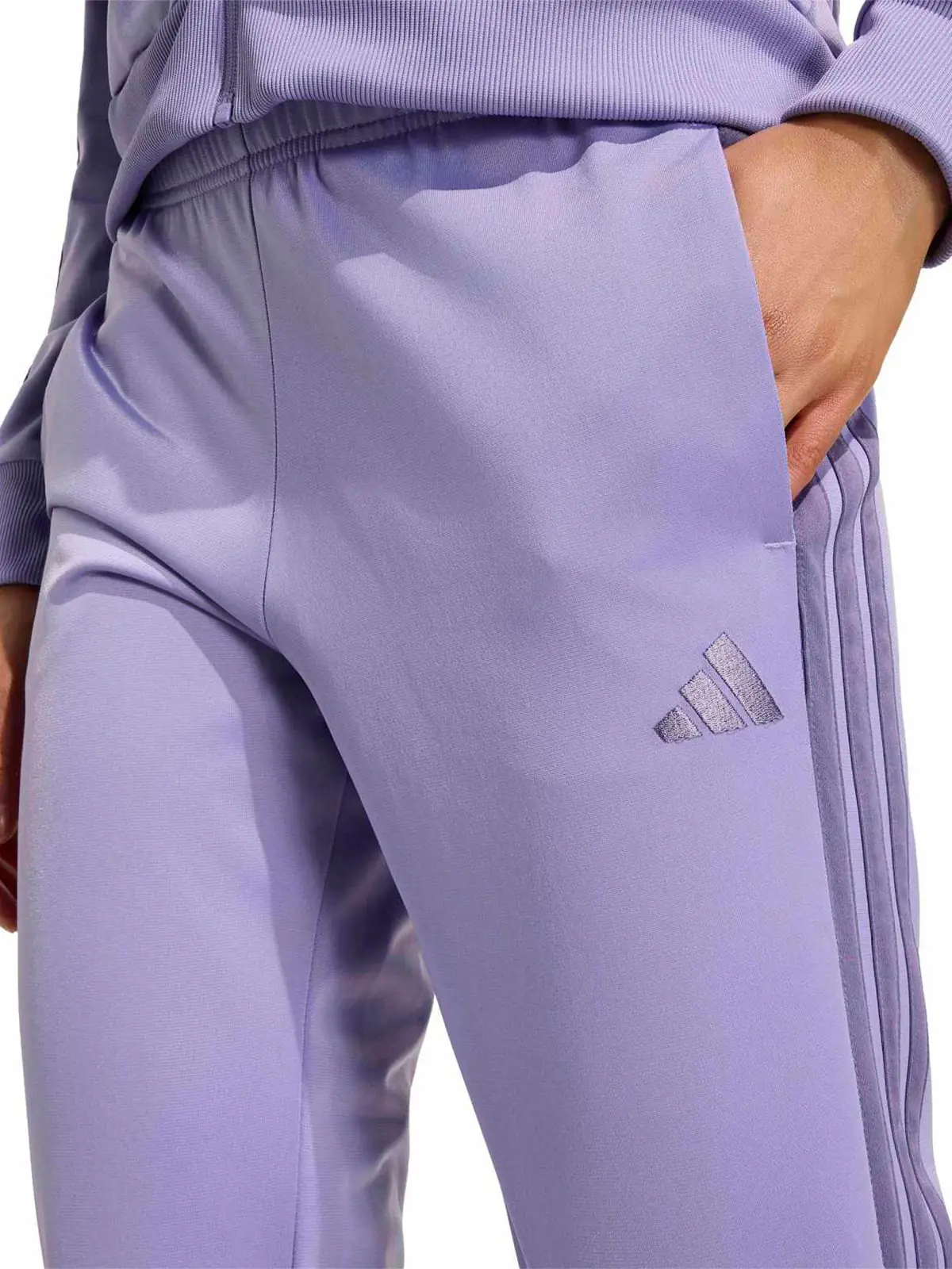 CONJUNTO BUZO DEPORTIVO MUJER ADIDAS ESSENTIALS - 5