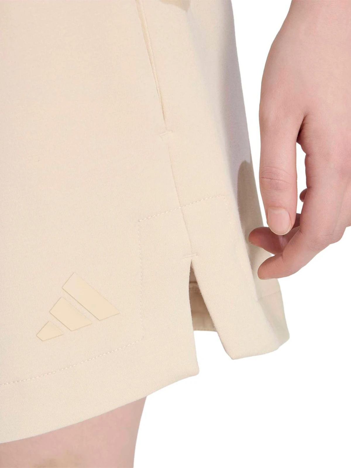 SHORTS HOLGADOS HOMBREA ADIDAS BEIGE SOFT LUX - 5