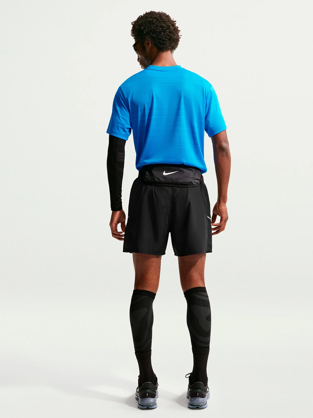 SHORT HOMBRE NIKE NEGRO MILER - 2