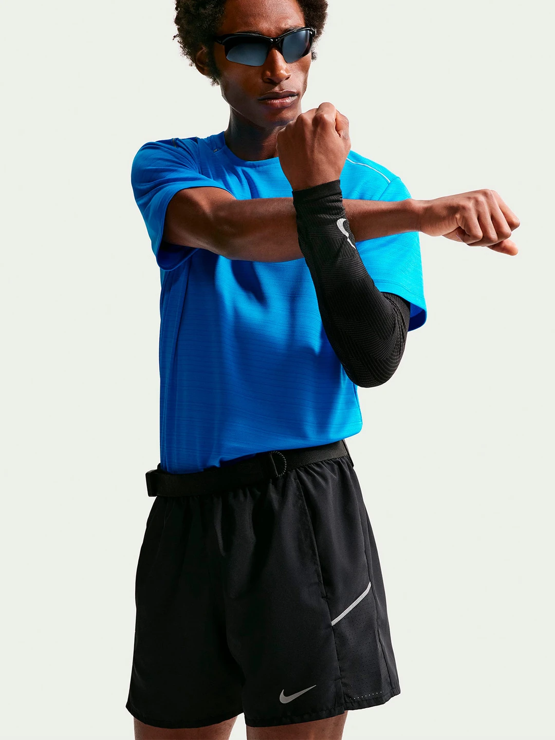 SHORT HOMBRE NIKE NEGRO MILER - 5