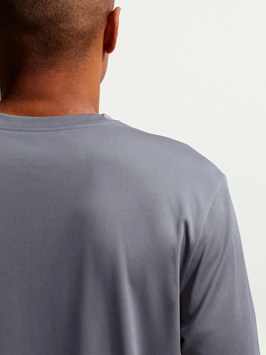 POLO HOMBRE NIKE GRIS ESSENTIAL - 5