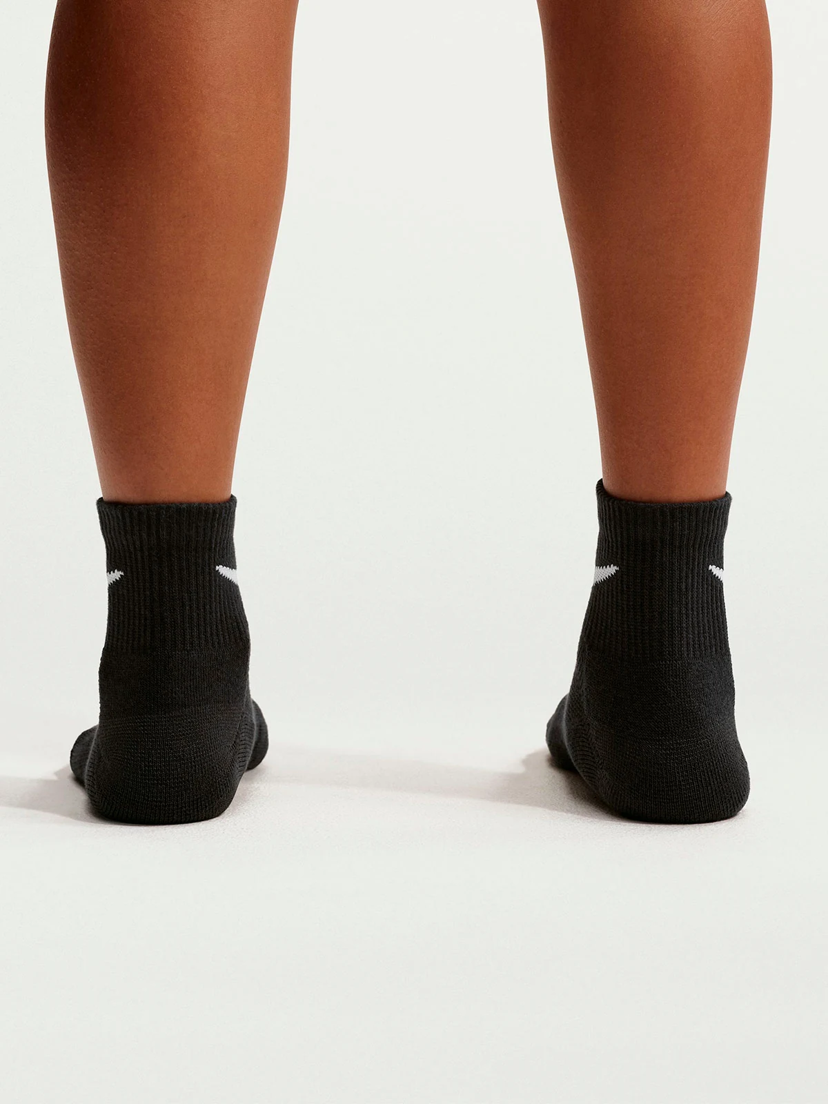 PACK X3 MEDIAS CORTAS UNISEX NIKE NEGRO - 2