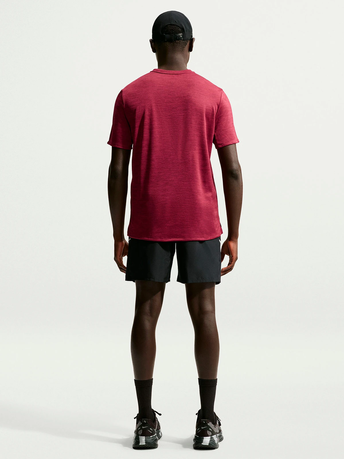 CAMISETA MANGA CORTA HOMBRE NIKE GUINDA UV MILER - 2