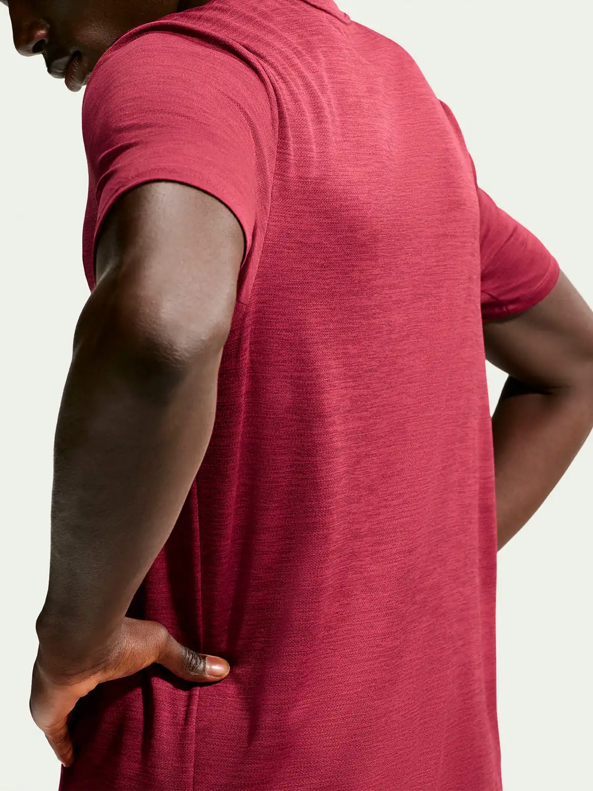 CAMISETA MANGA CORTA HOMBRE NIKE GUINDA UV MILER - 4