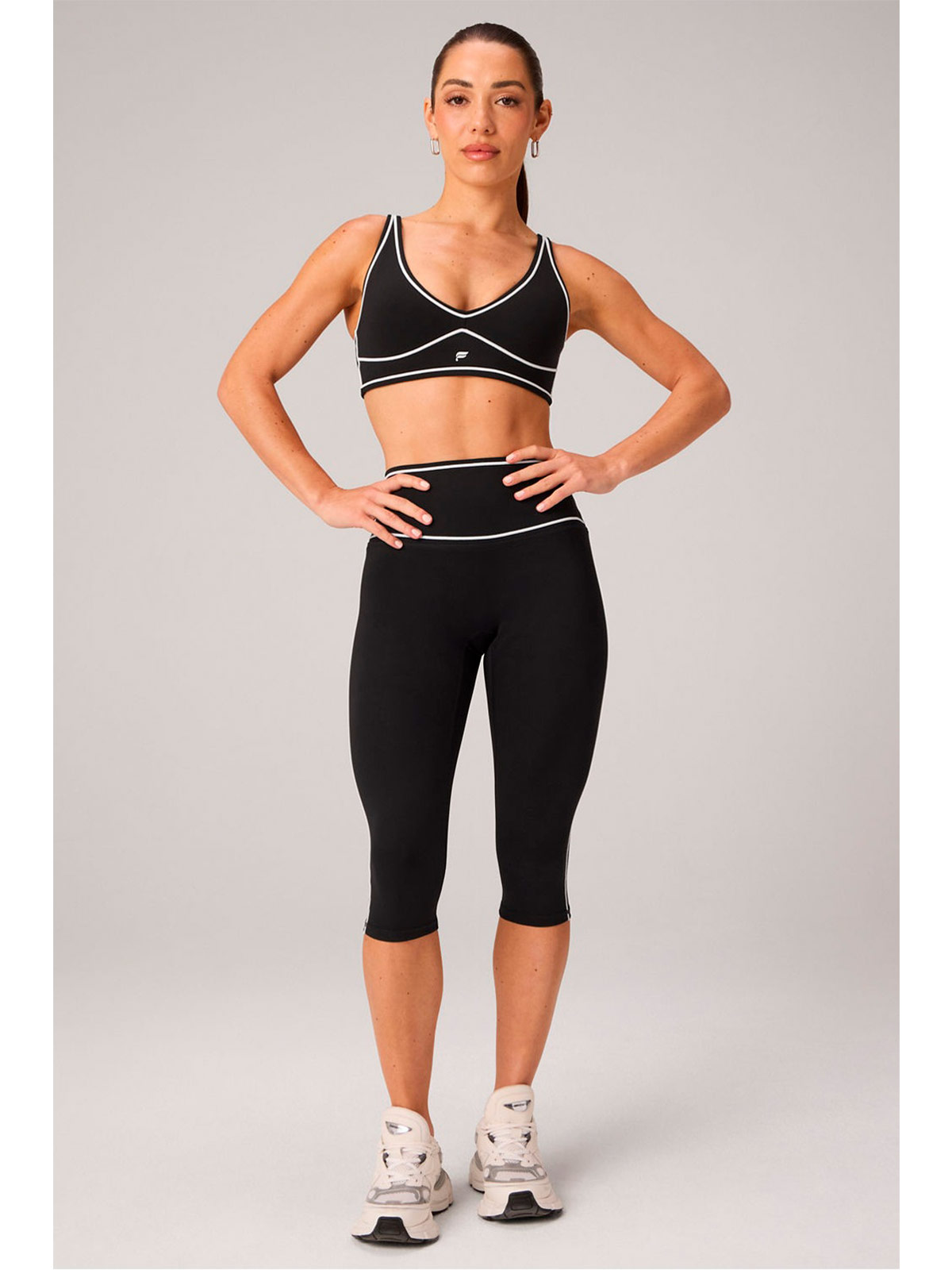 TOP MUJER FABLETICS NEGRO LOW IMPACT PURELUXE - 4