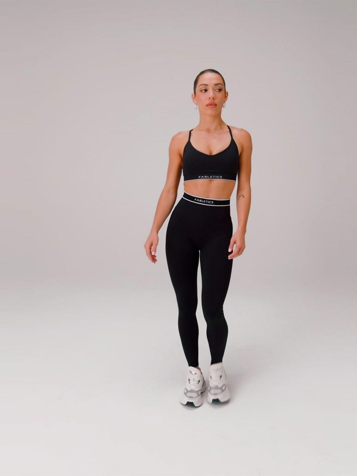 TOP MUJER FABLETICS NEGRO SEAMLESS - 4